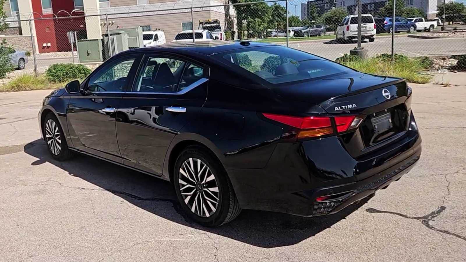 Thumbnail: 2023 Nissan Altima - 6