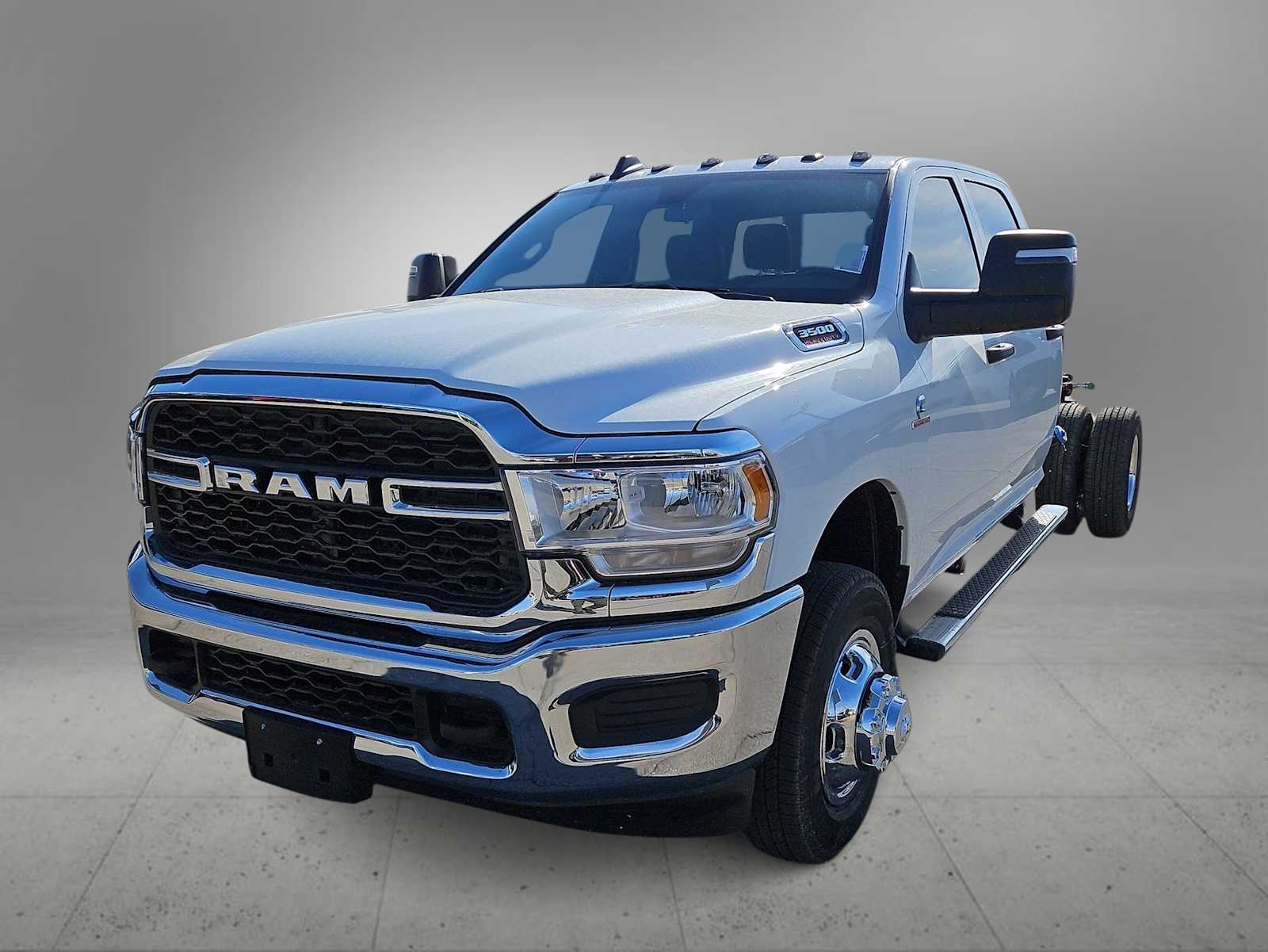2024 RAM 3500  -
                  San Angelo, TX
