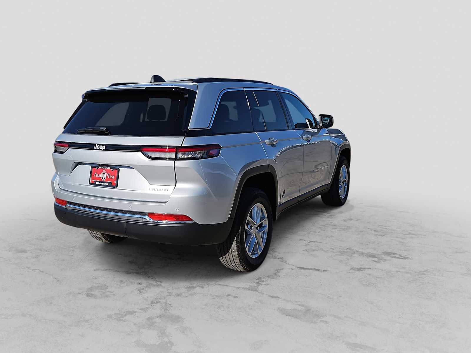 Thumbnail: 2025 Jeep Grand Cherokee - 8