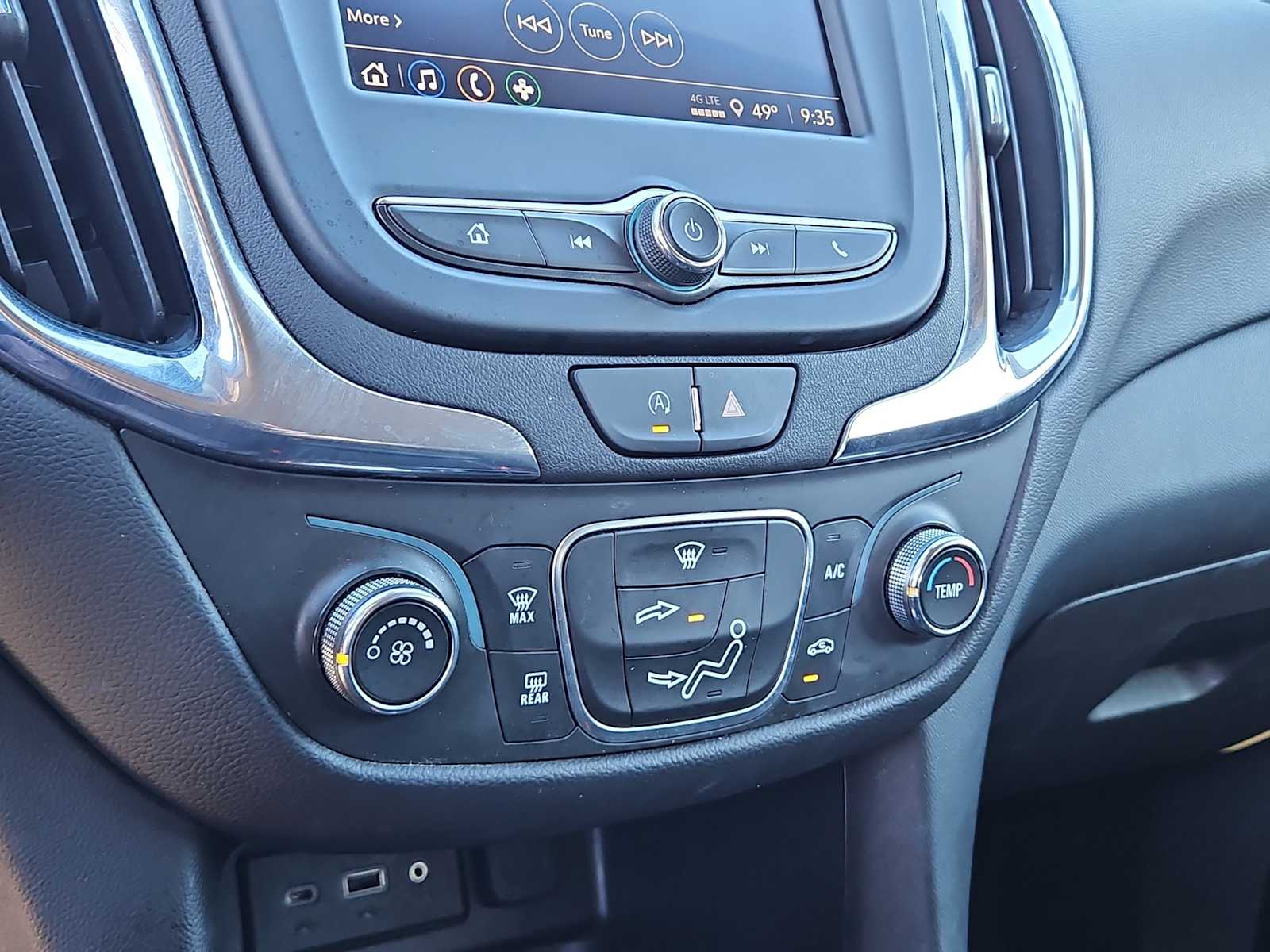 Thumbnail: 2023 Chevrolet Equinox - 24