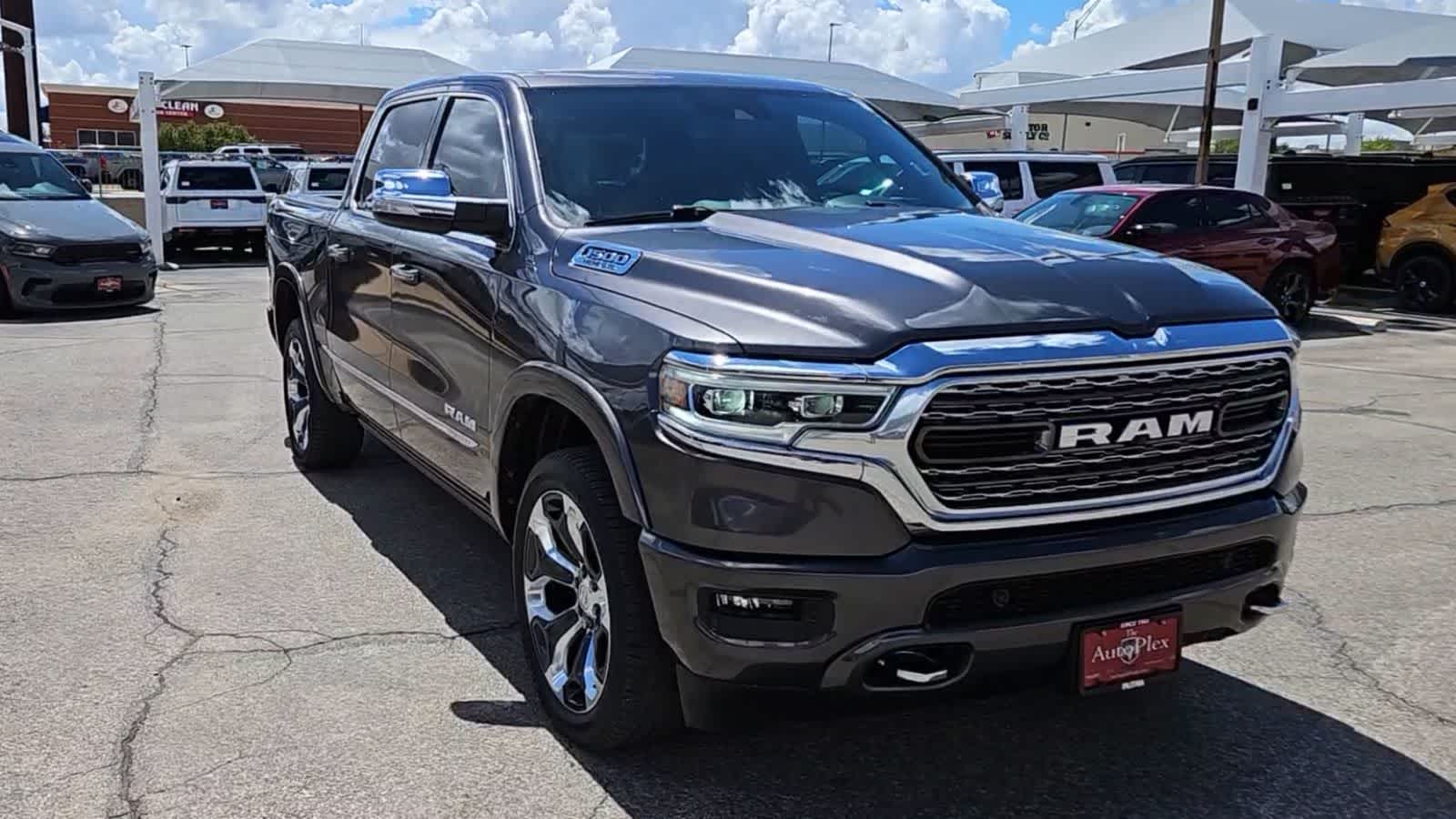 Used 2019 RAM Ram 1500 Pickup Limited with VIN 1C6SRFHT9KN895646 for sale in San Angelo, TX