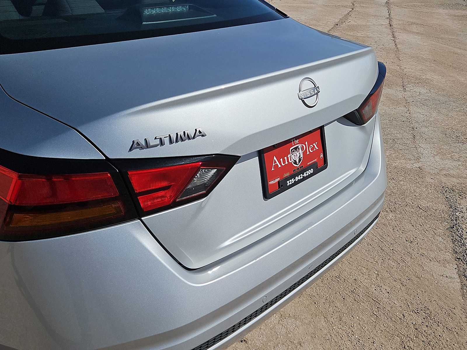 Thumbnail: 2023 Nissan Altima - 23