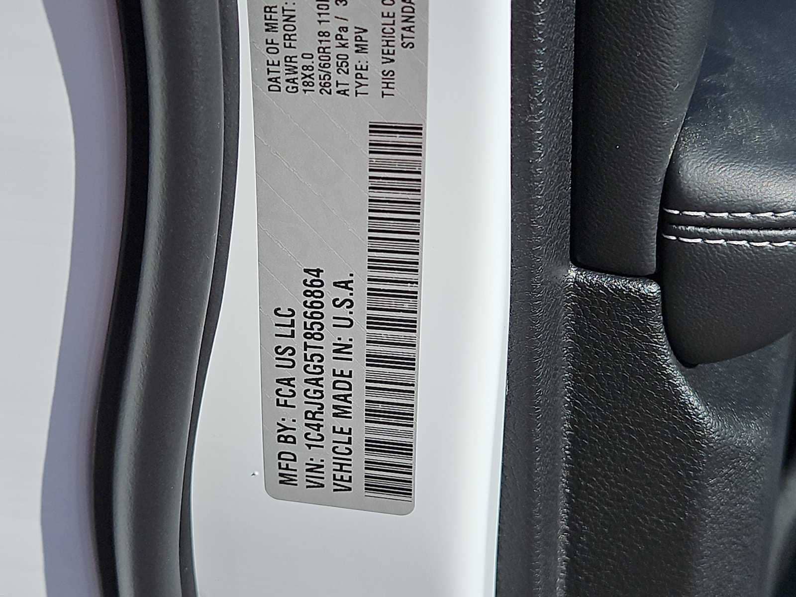 Thumbnail: 2026 Jeep Grand Cherokee - 25