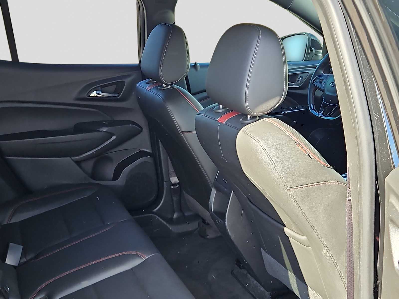 Thumbnail: 2025 Chevrolet Trax - 17