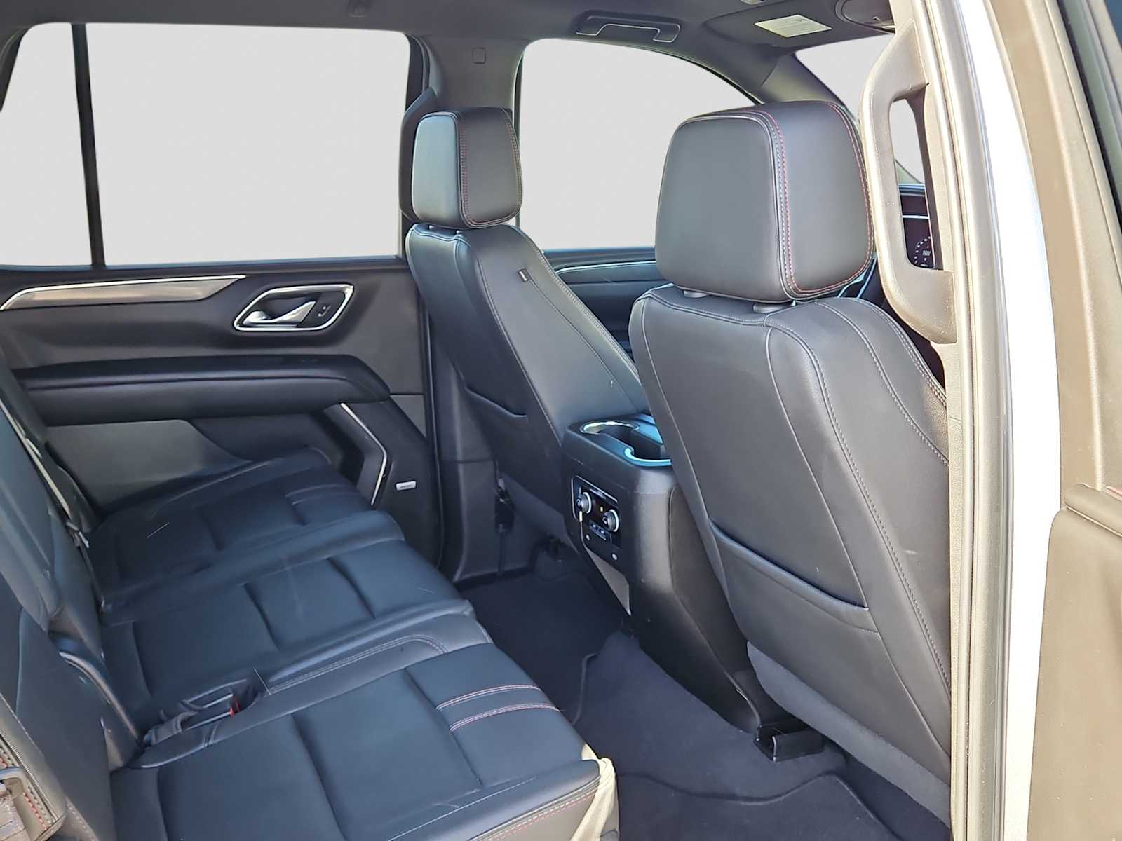 Thumbnail: 2023 Chevrolet Tahoe - 17