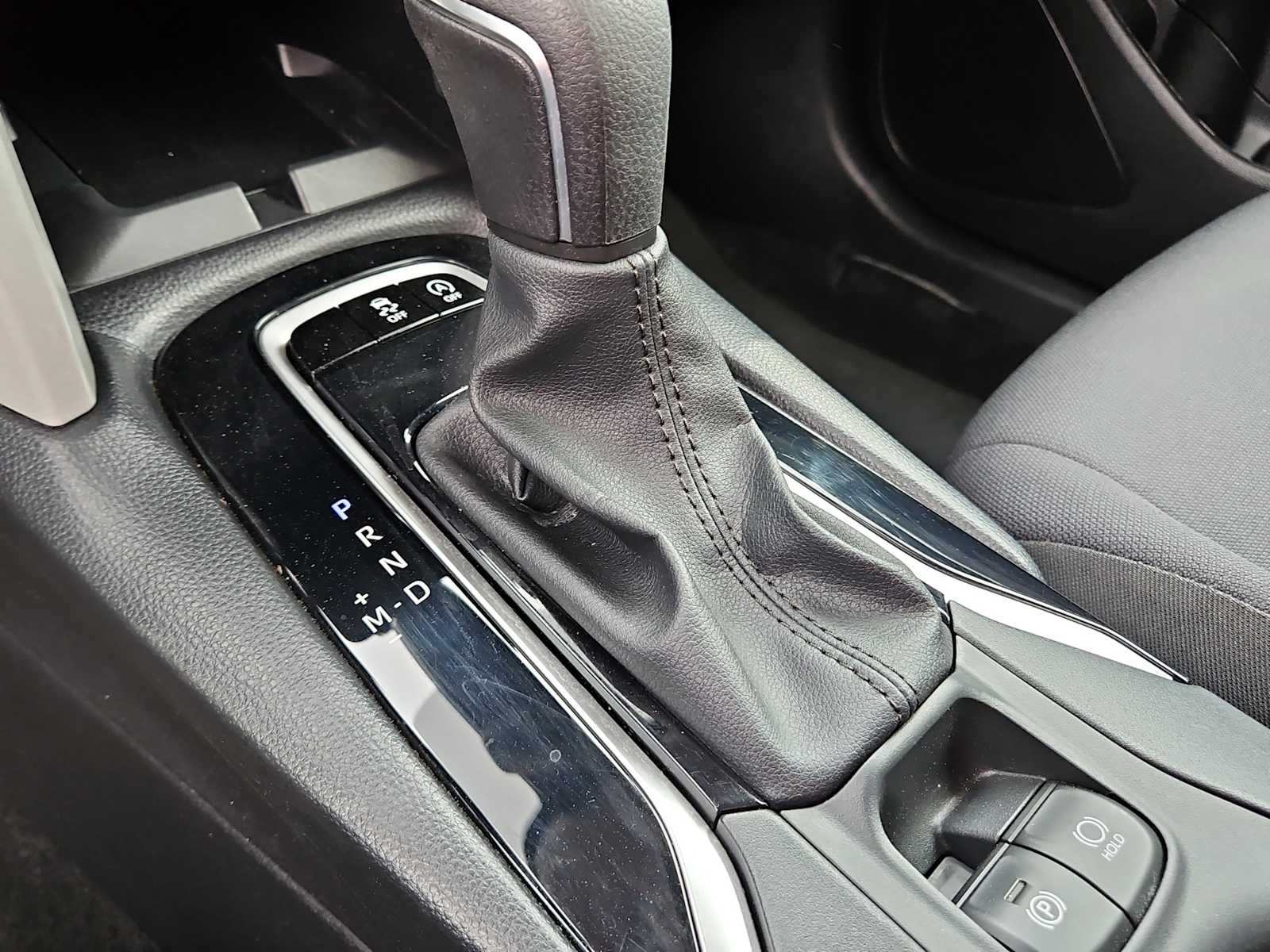 Thumbnail: 2024 Toyota Corolla Cross - 21