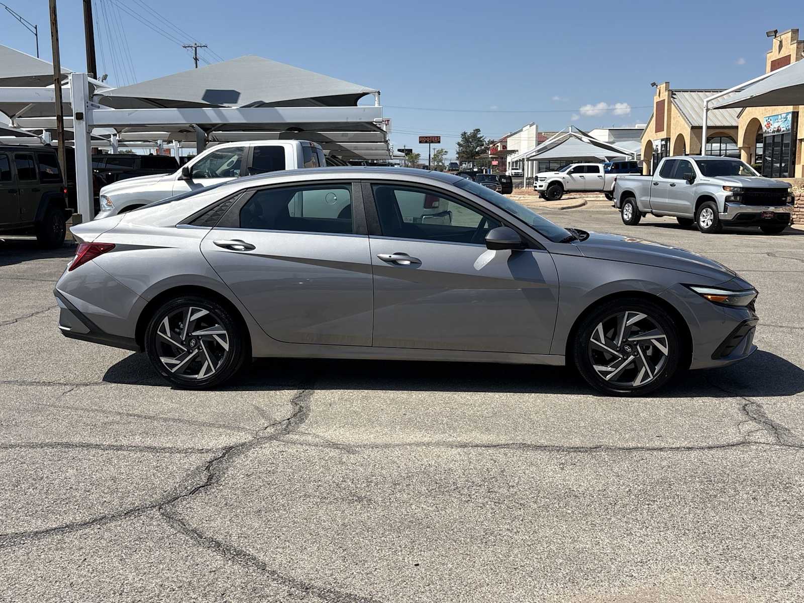 Thumbnail: 2025 Hyundai Elantra - 9