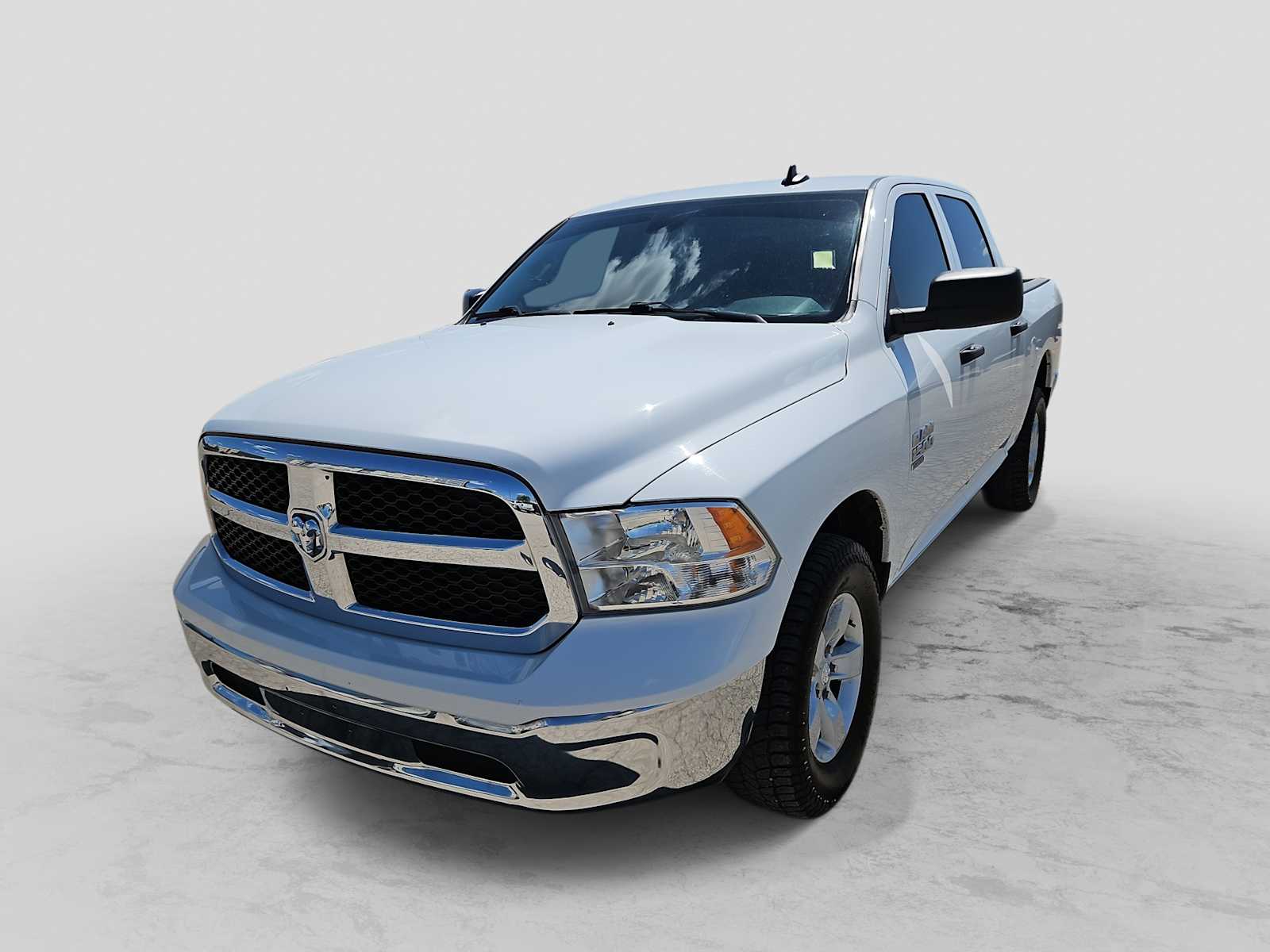 Thumbnail: 2023 RAM 1500 Classic - 1