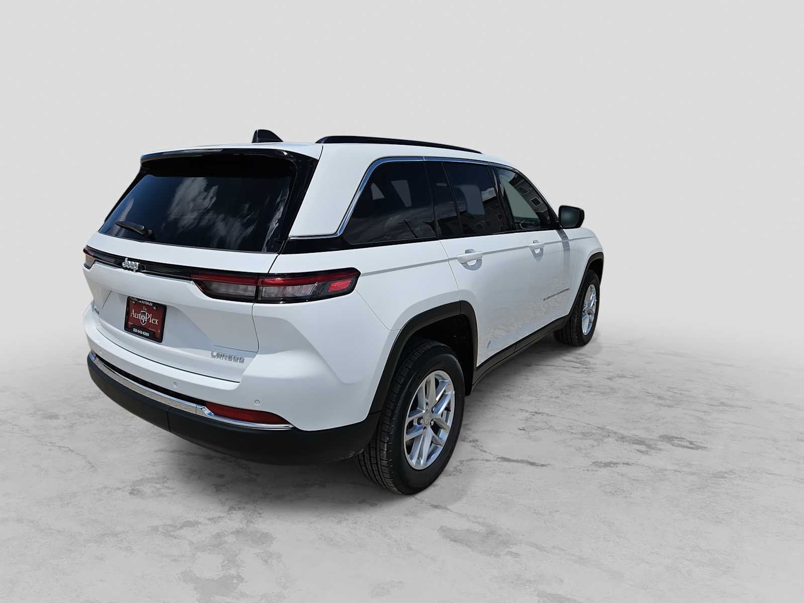 Thumbnail: 2026 Jeep Grand Cherokee - 8