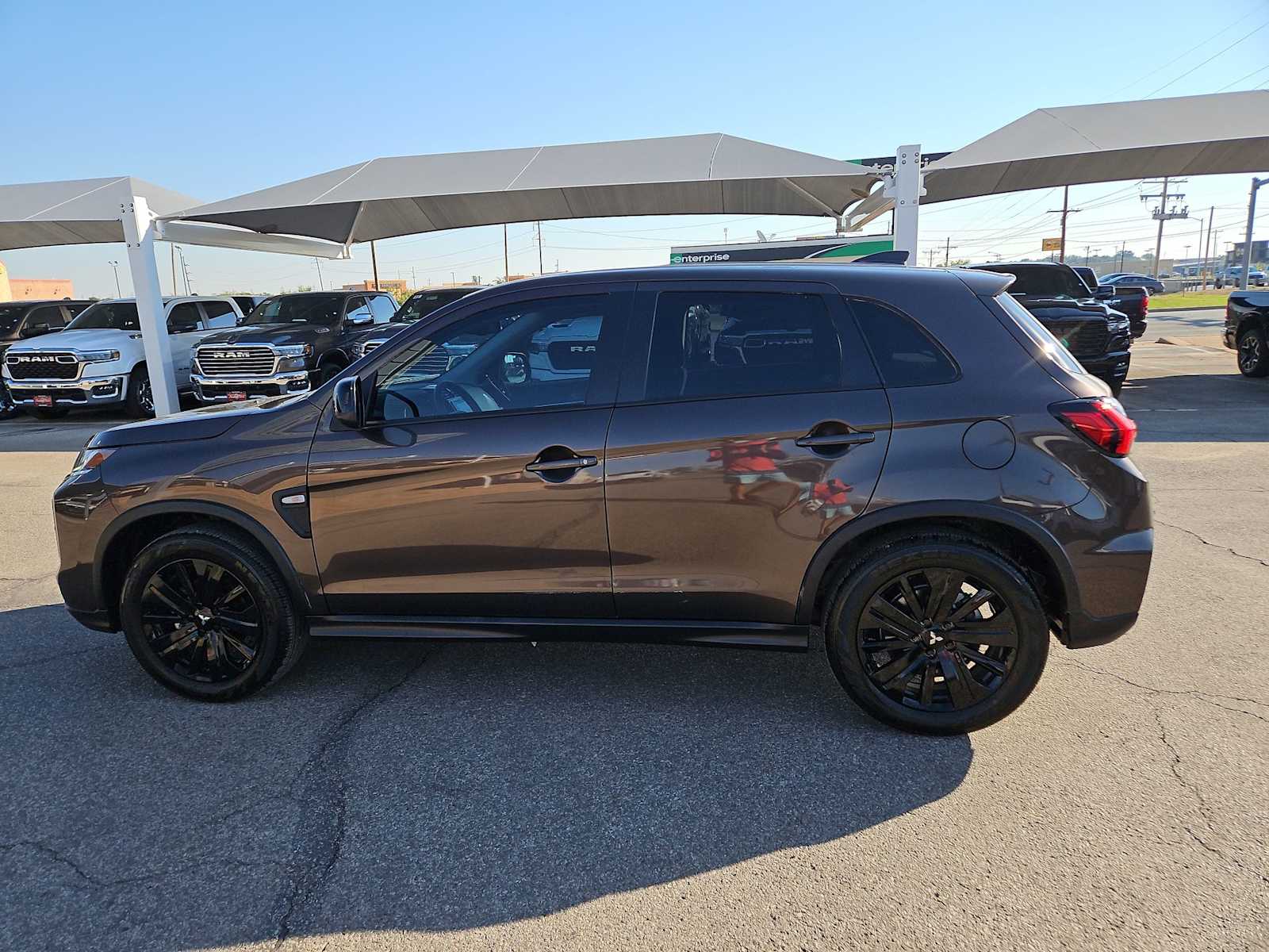 Thumbnail: 2024 Mitsubishi Outlander Sport - 5