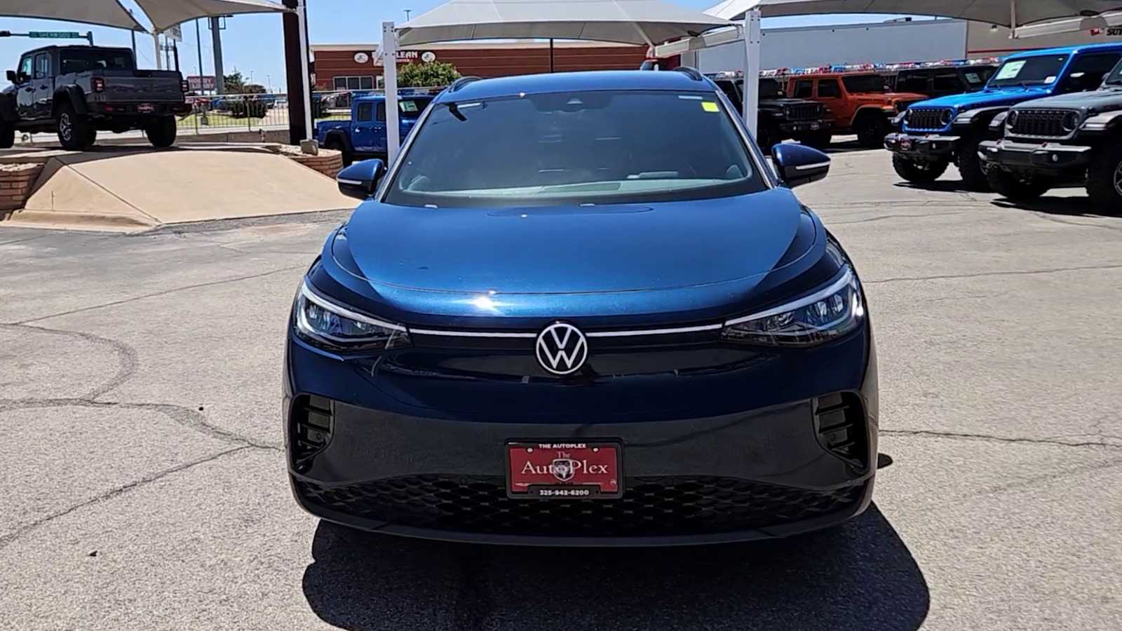 Thumbnail: 2023 Volkswagen ID.4 - 3