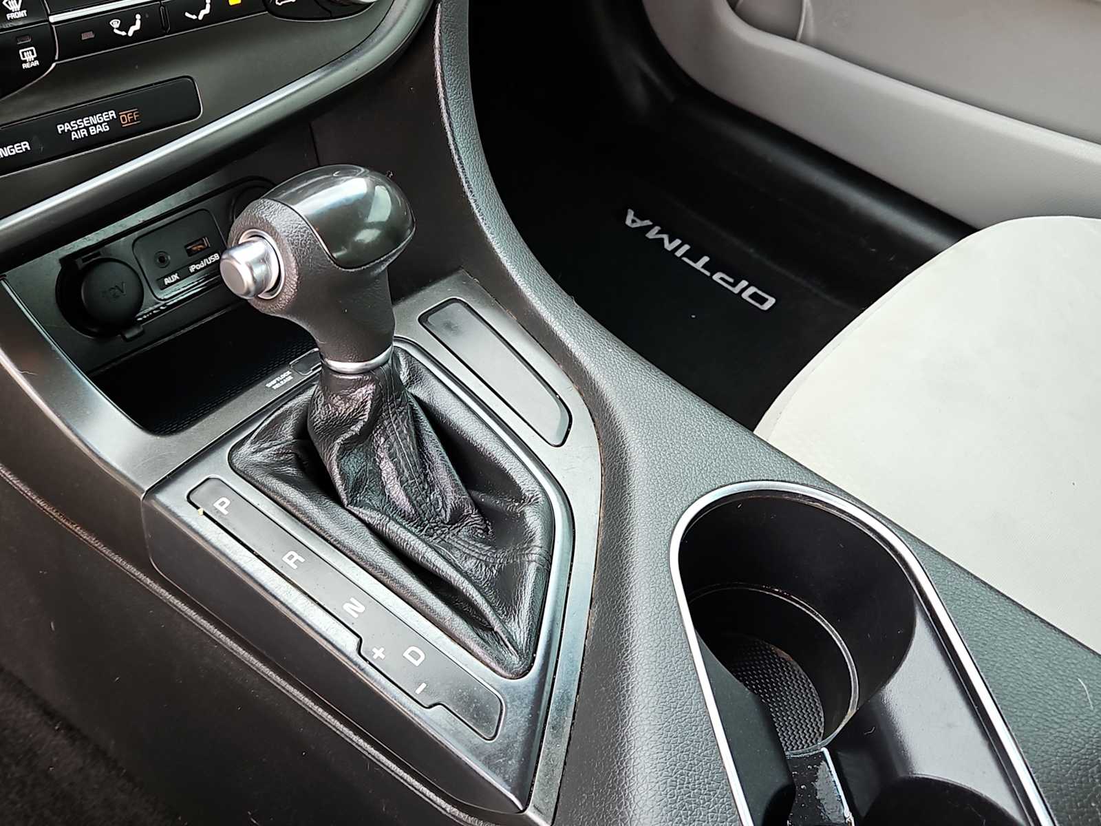 Thumbnail: 2015 Kia Optima - 20