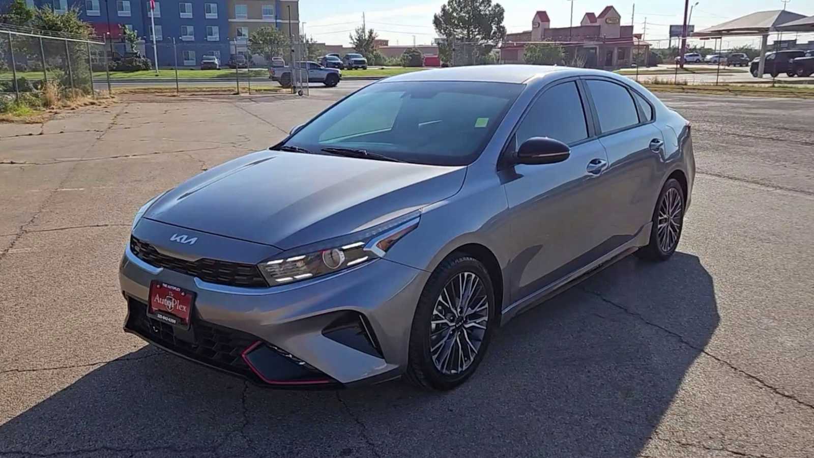 2023 Kia Forte GT-Line photo 3