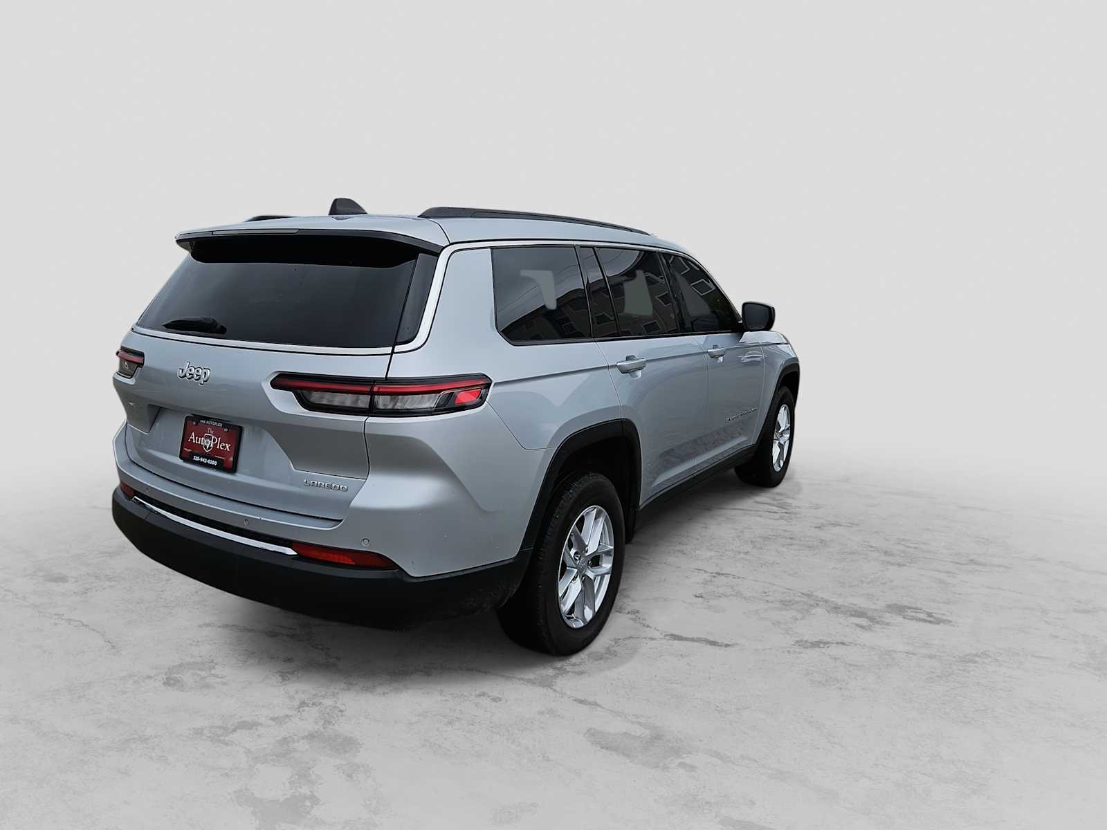 Thumbnail: 2025 Jeep Grand Cherokee L - 8