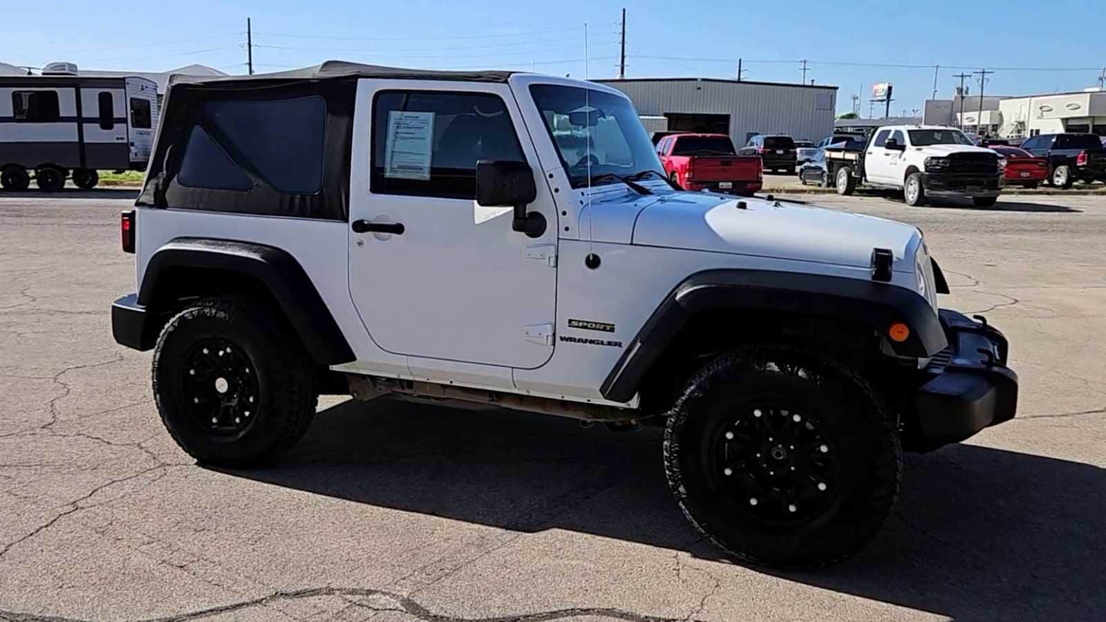Thumbnail: 2011 Jeep Wrangler - 9
