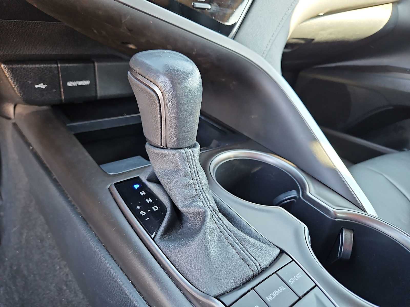 Thumbnail: 2023 Toyota Camry - 25