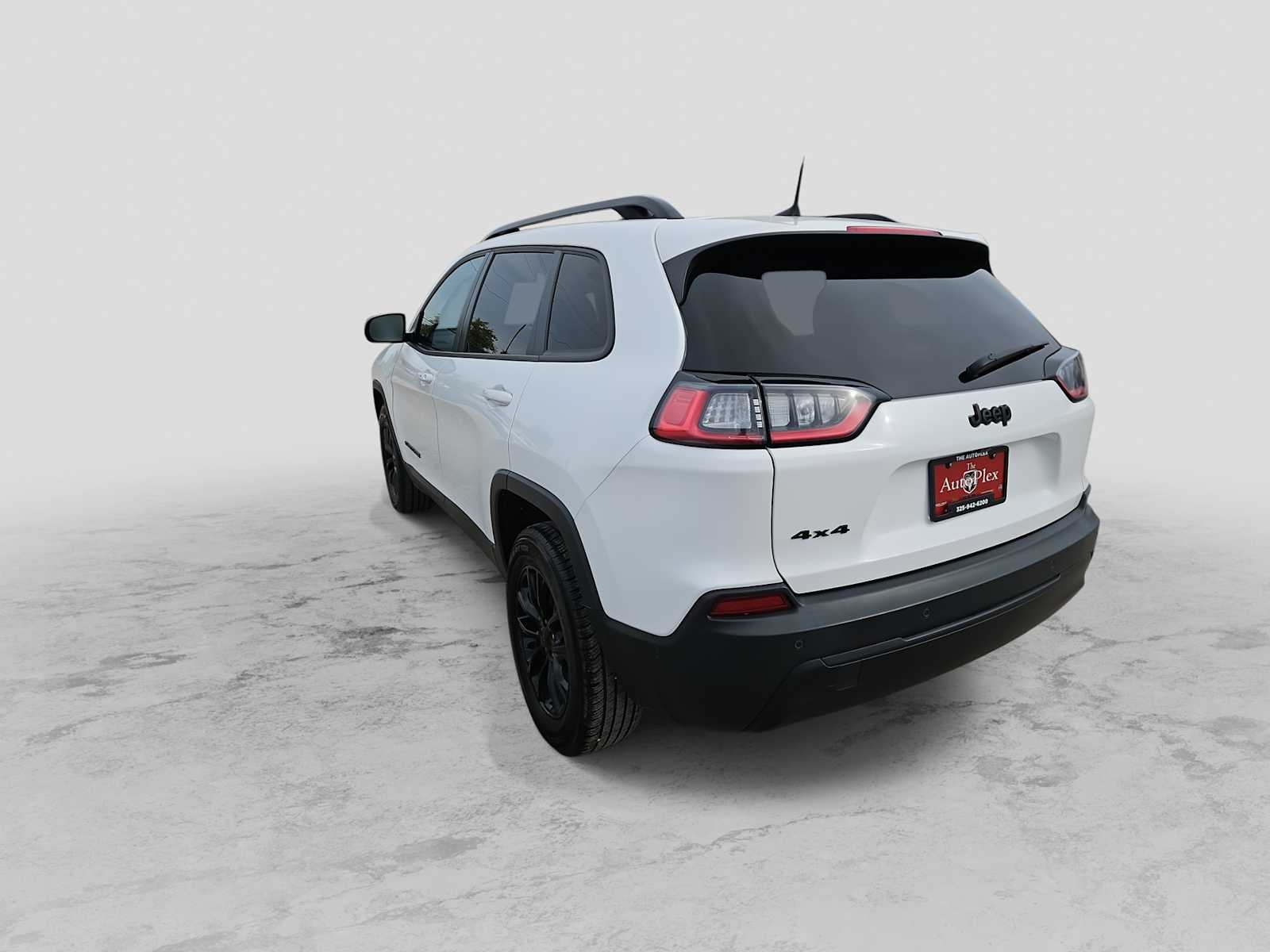 Thumbnail: 2023 Jeep Cherokee - 6