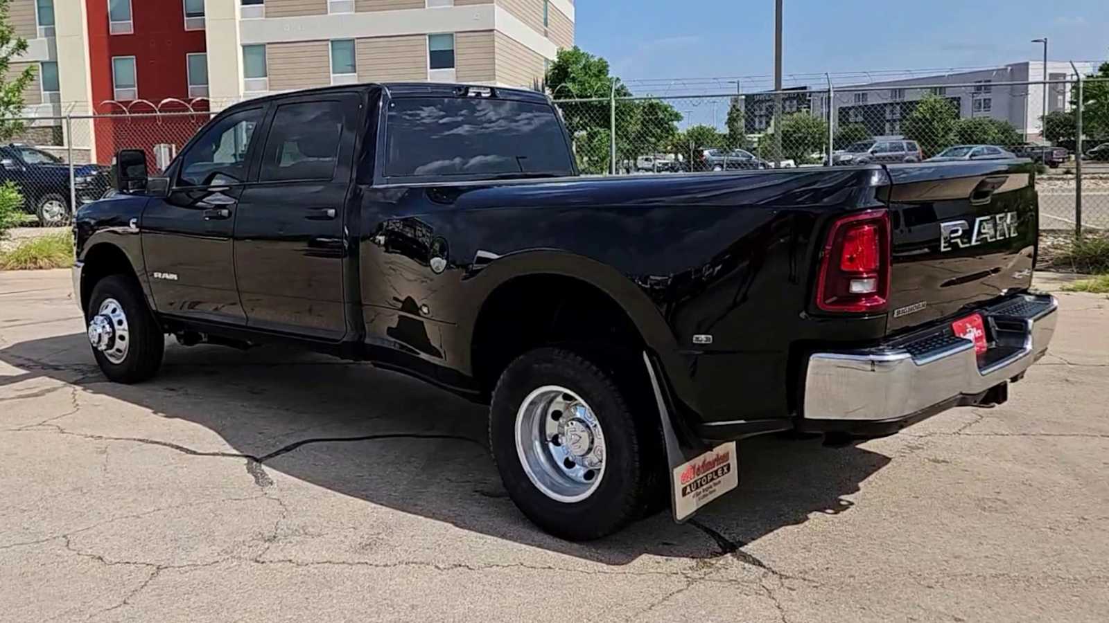 2025 RAM 3500 Big Horn 7