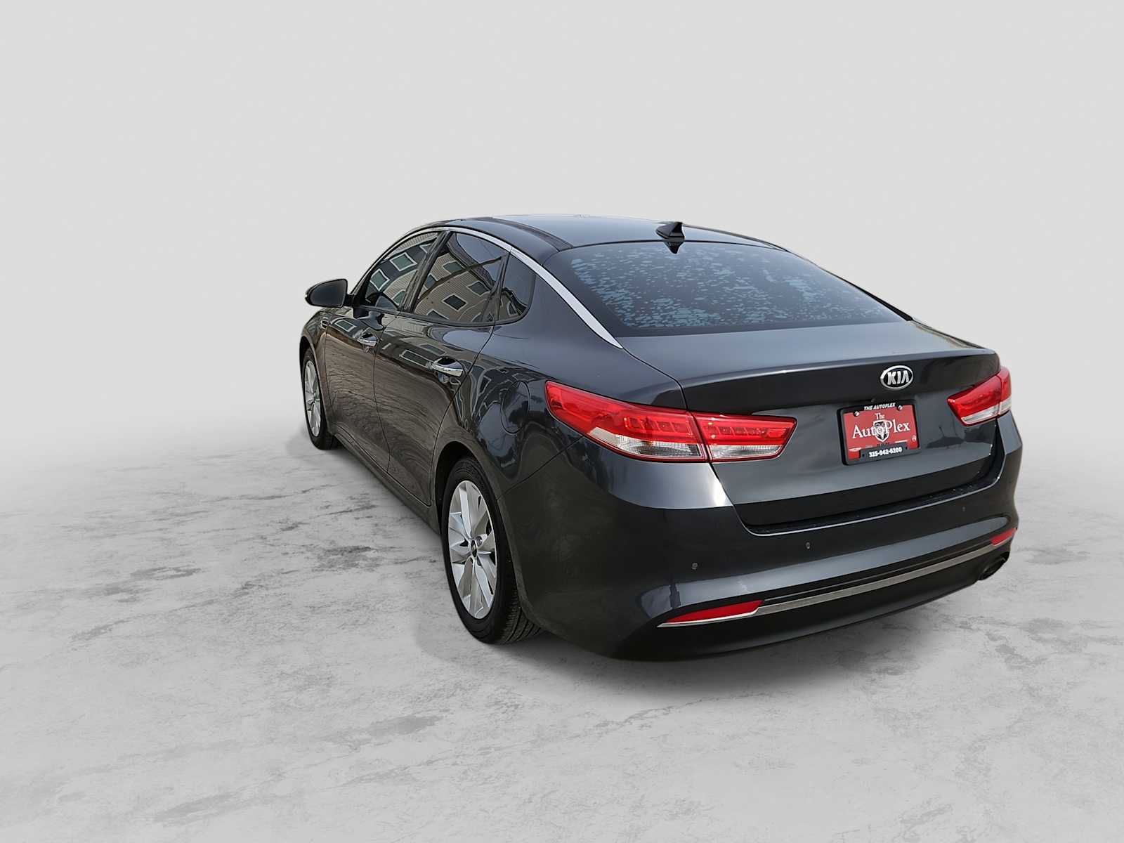 Thumbnail: 2017 Kia Optima - 6