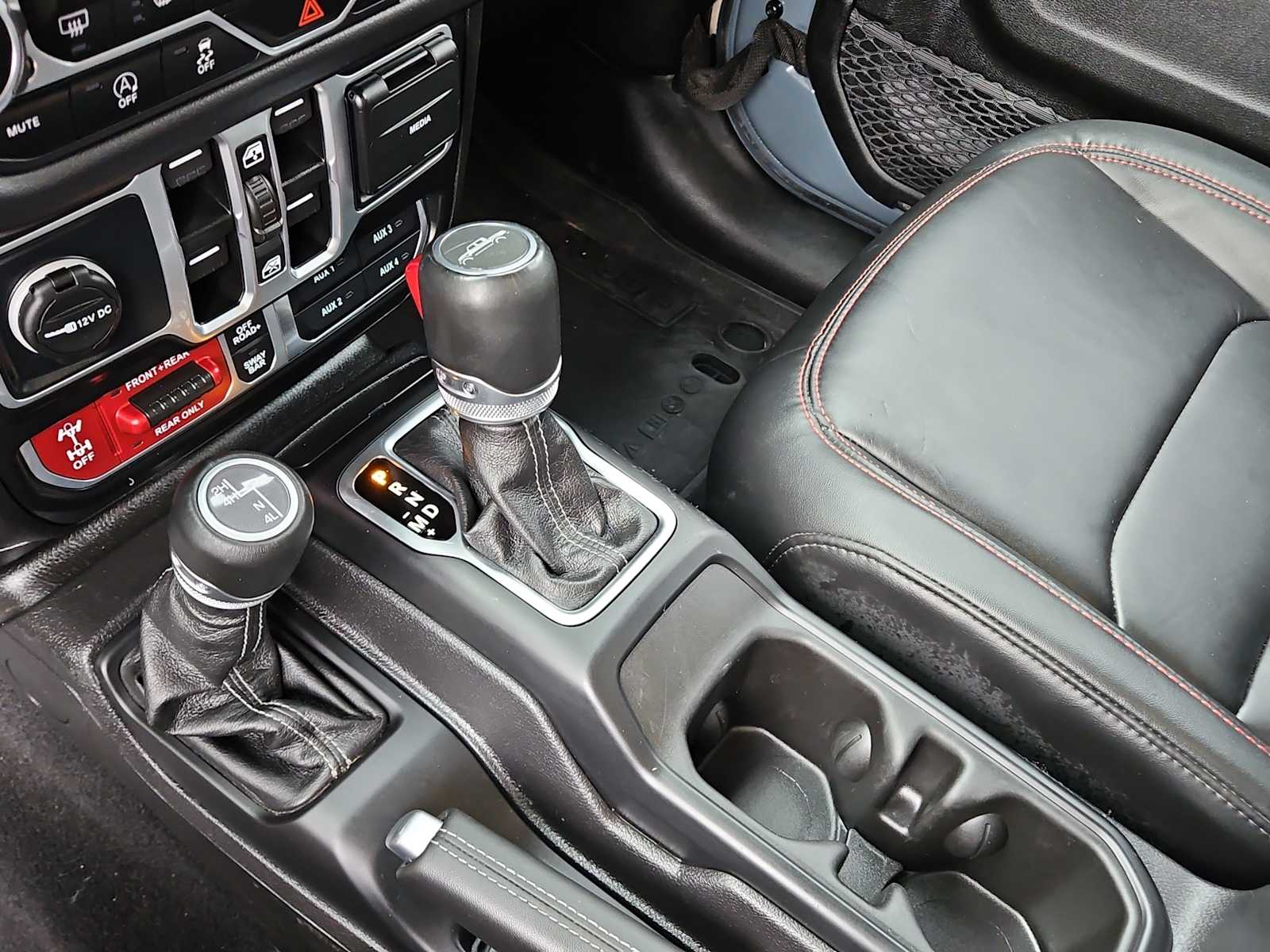 Thumbnail: 2025 Jeep Gladiator - 20