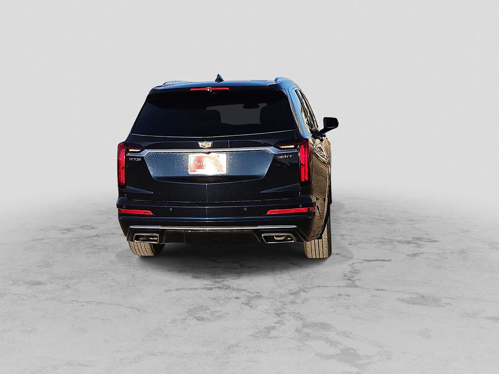 Thumbnail: 2022 Cadillac XT6 - 7