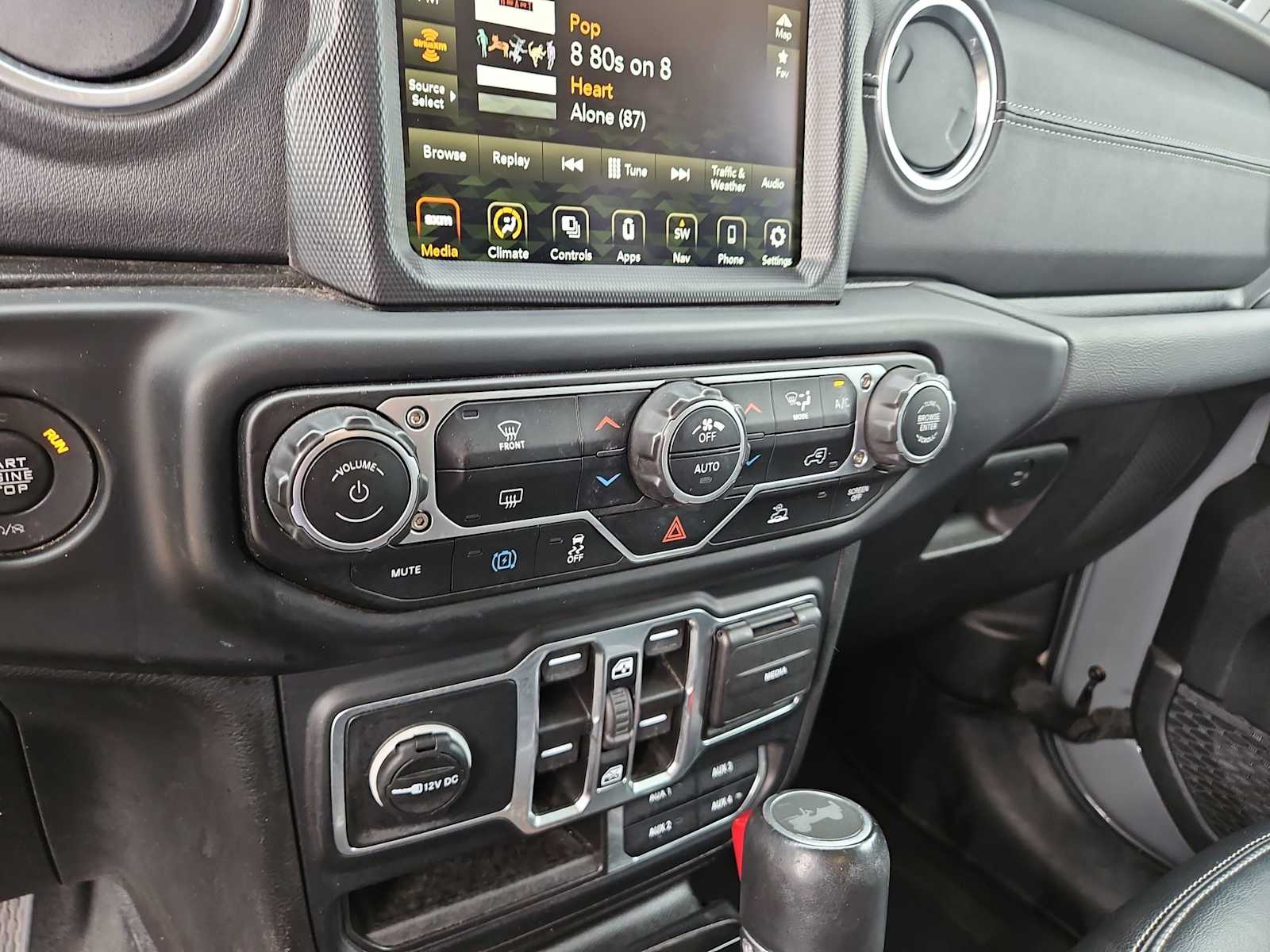 Thumbnail: 2023 Jeep Wrangler - 28