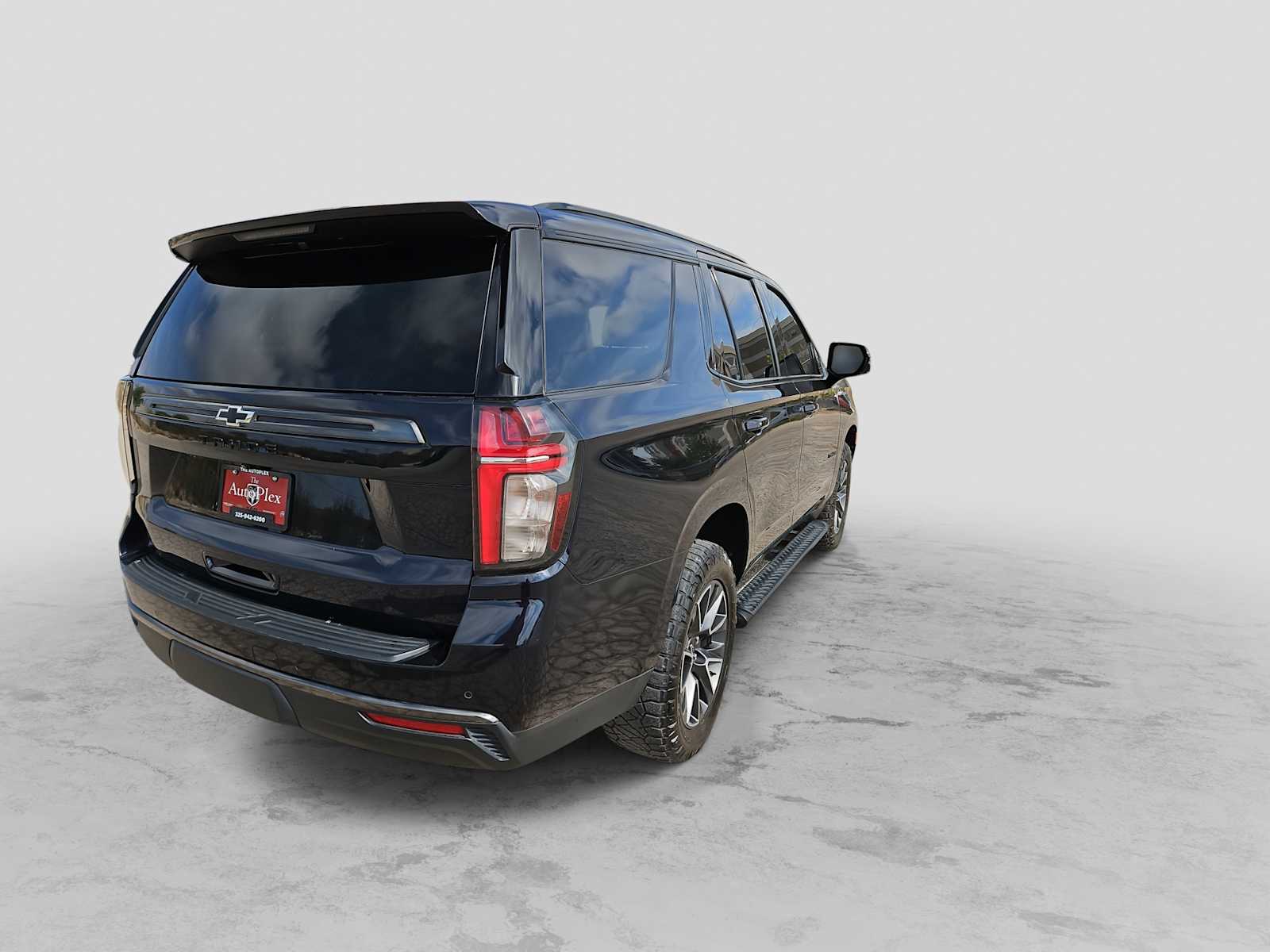 Thumbnail: 2022 Chevrolet Tahoe - 8