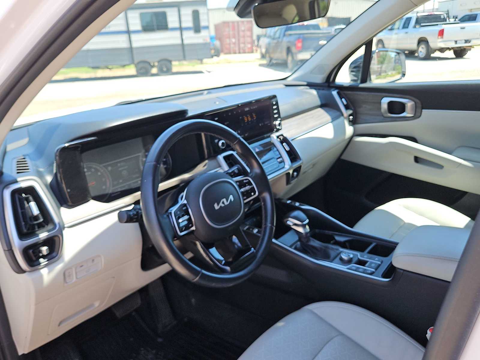 2022 Kia Sorento EX 10