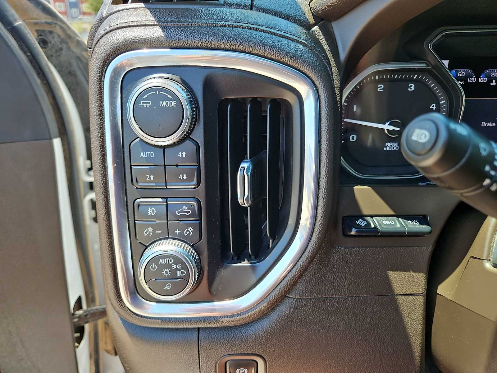 Thumbnail: 2023 GMC Sierra 2500 - 27