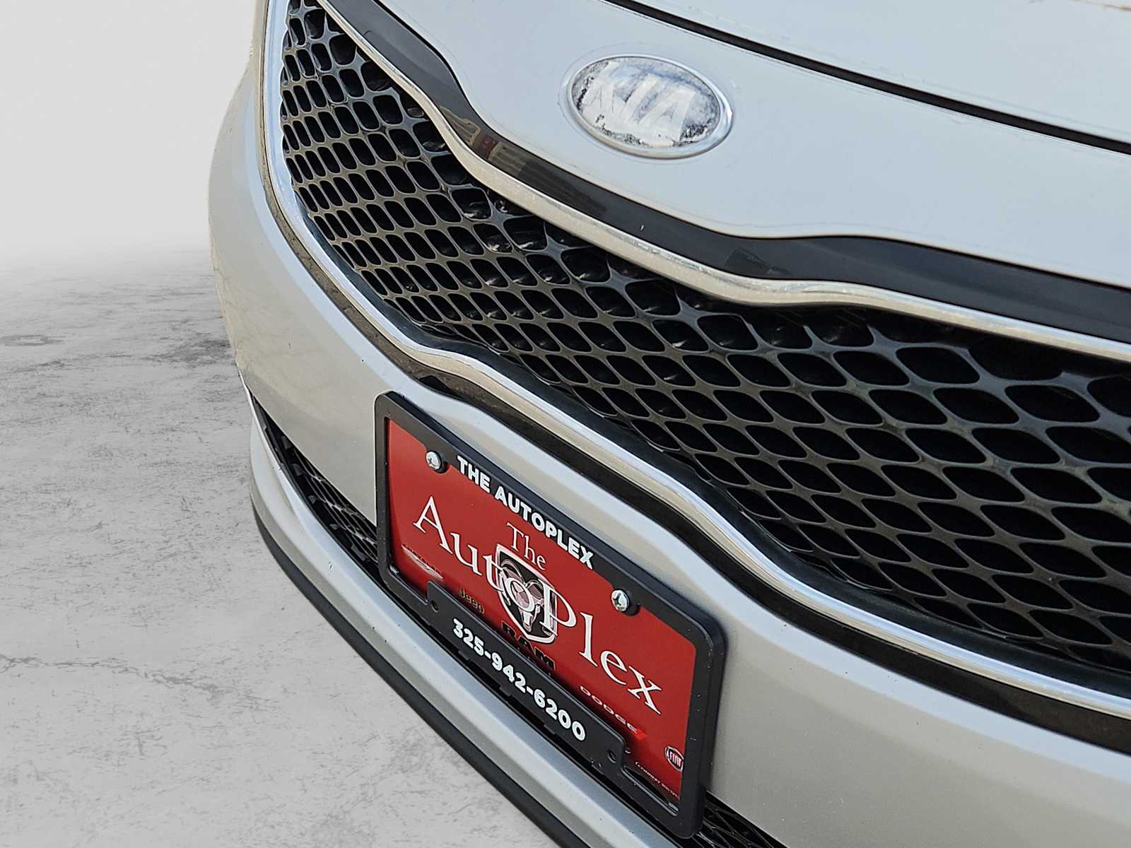 Thumbnail: 2015 Kia Optima - 13