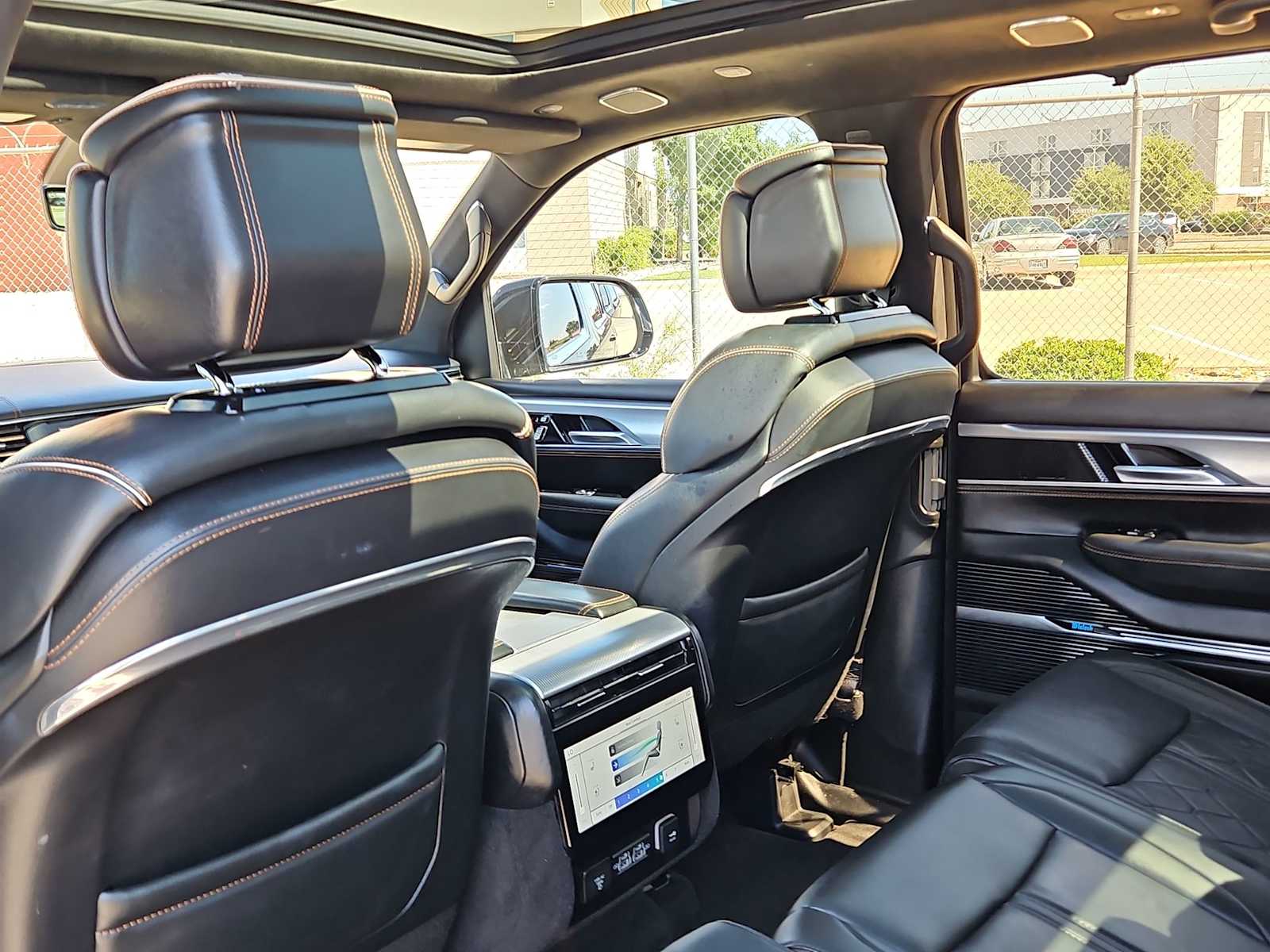 Thumbnail: 2022 Jeep Grand Wagoneer - 18