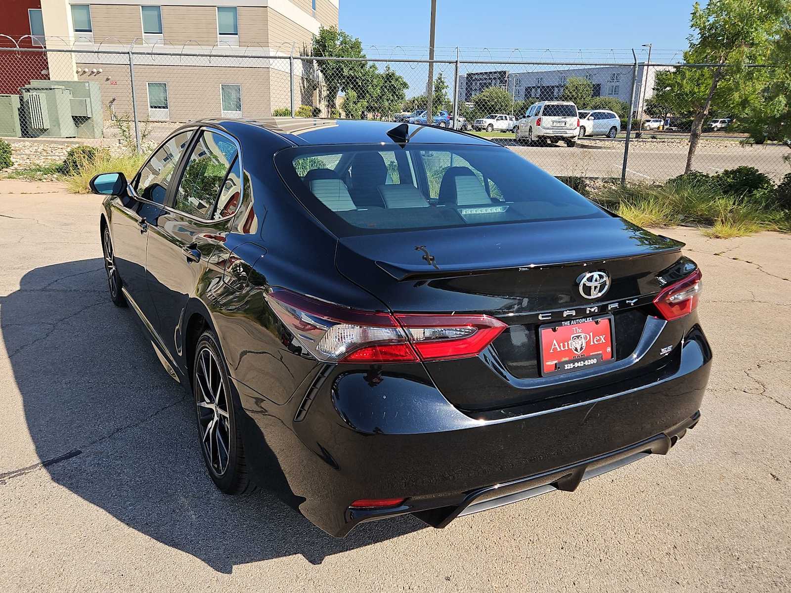 Thumbnail: 2023 Toyota Camry - 12