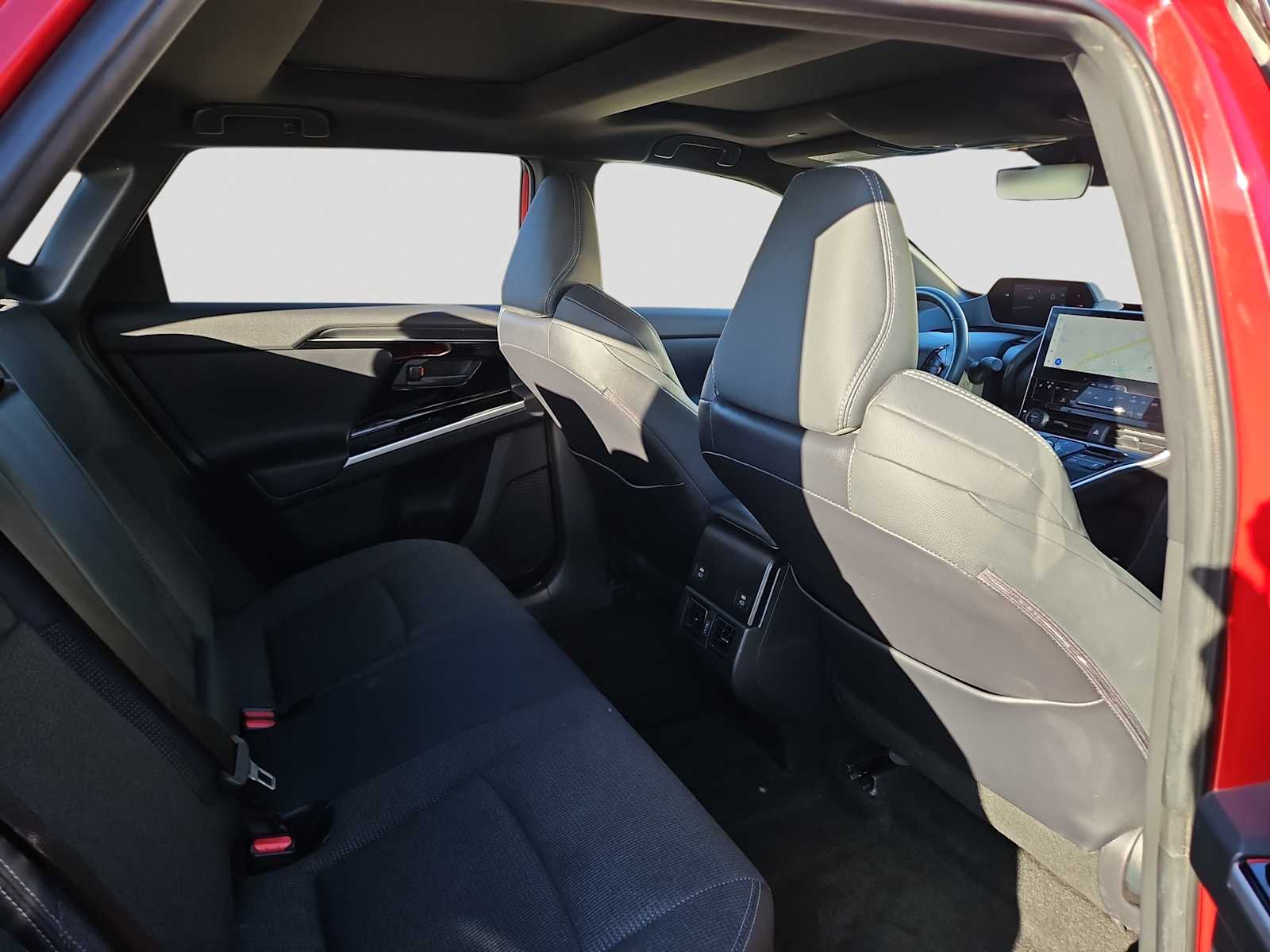 Thumbnail: 2024 Toyota bZ4X - 16