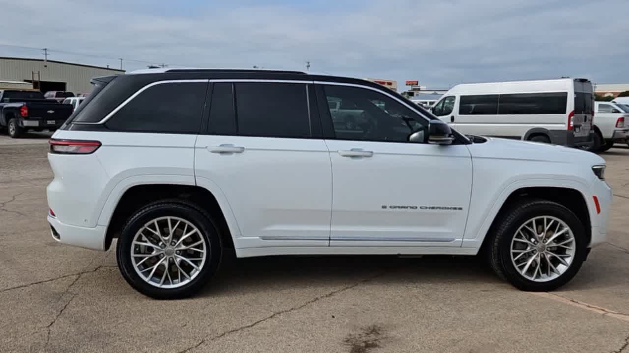 2022 Jeep Grand Cherokee Summit 4xe 8