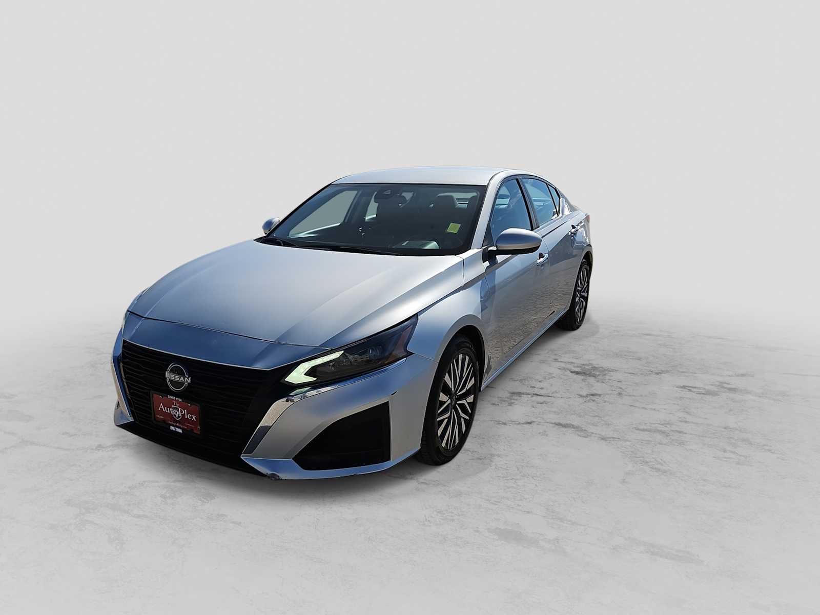 Thumbnail: 2023 Nissan Altima - 4