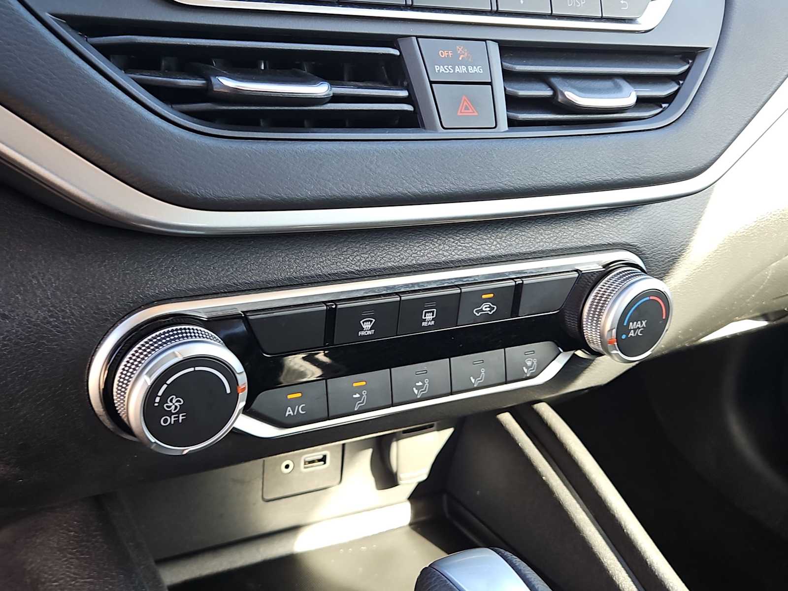 Thumbnail: 2023 Nissan Altima - 24