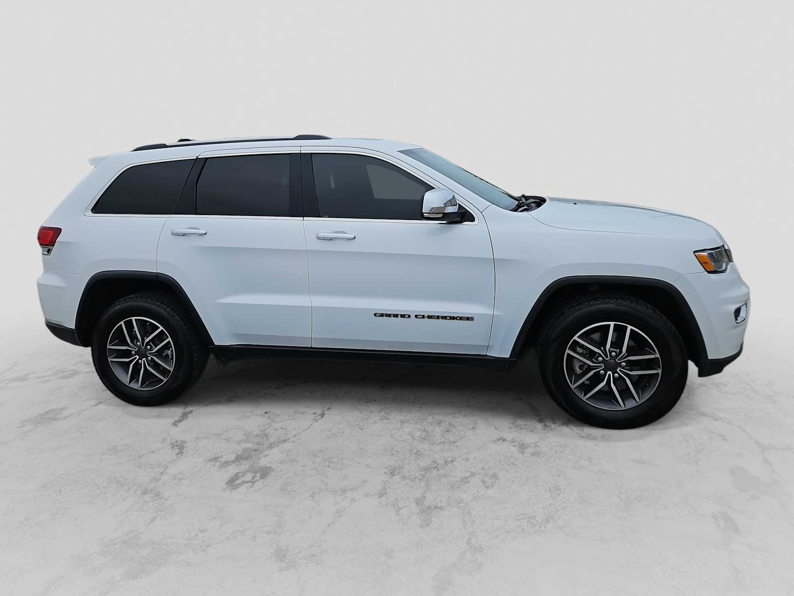 Thumbnail: 2021 Jeep Grand Cherokee - 9