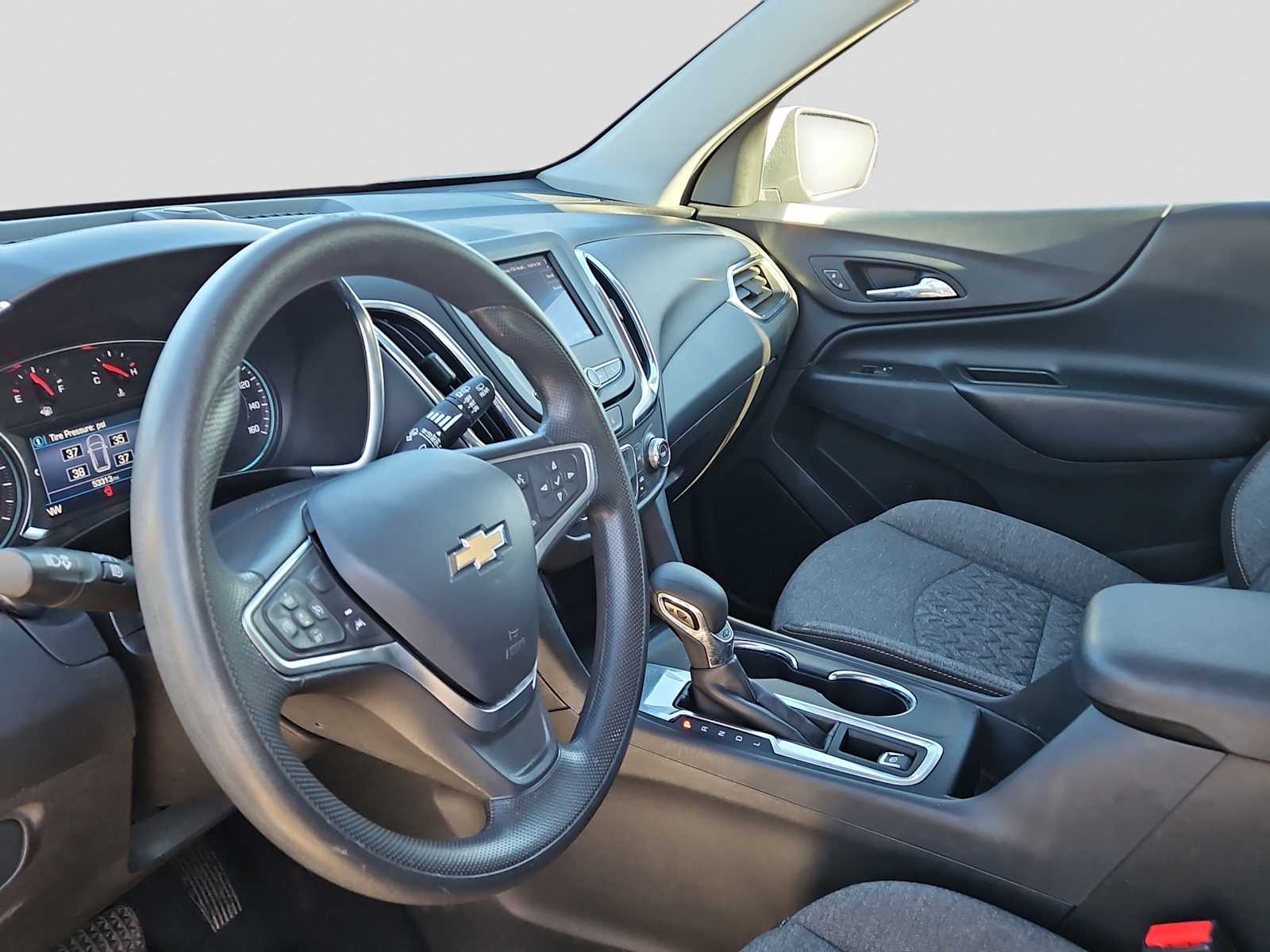 Thumbnail: 2023 Chevrolet Equinox - 10