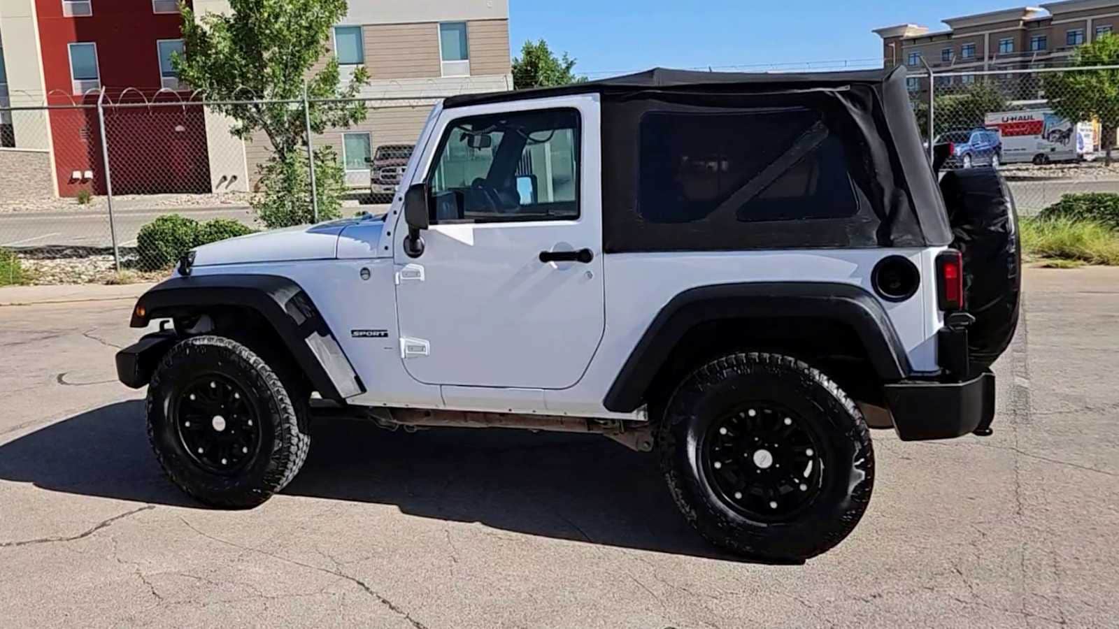 Thumbnail: 2011 Jeep Wrangler - 5