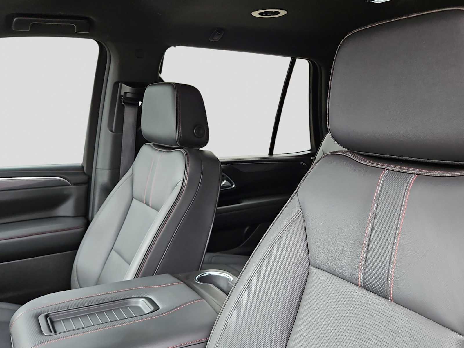 Thumbnail: 2024 Chevrolet Tahoe - 18