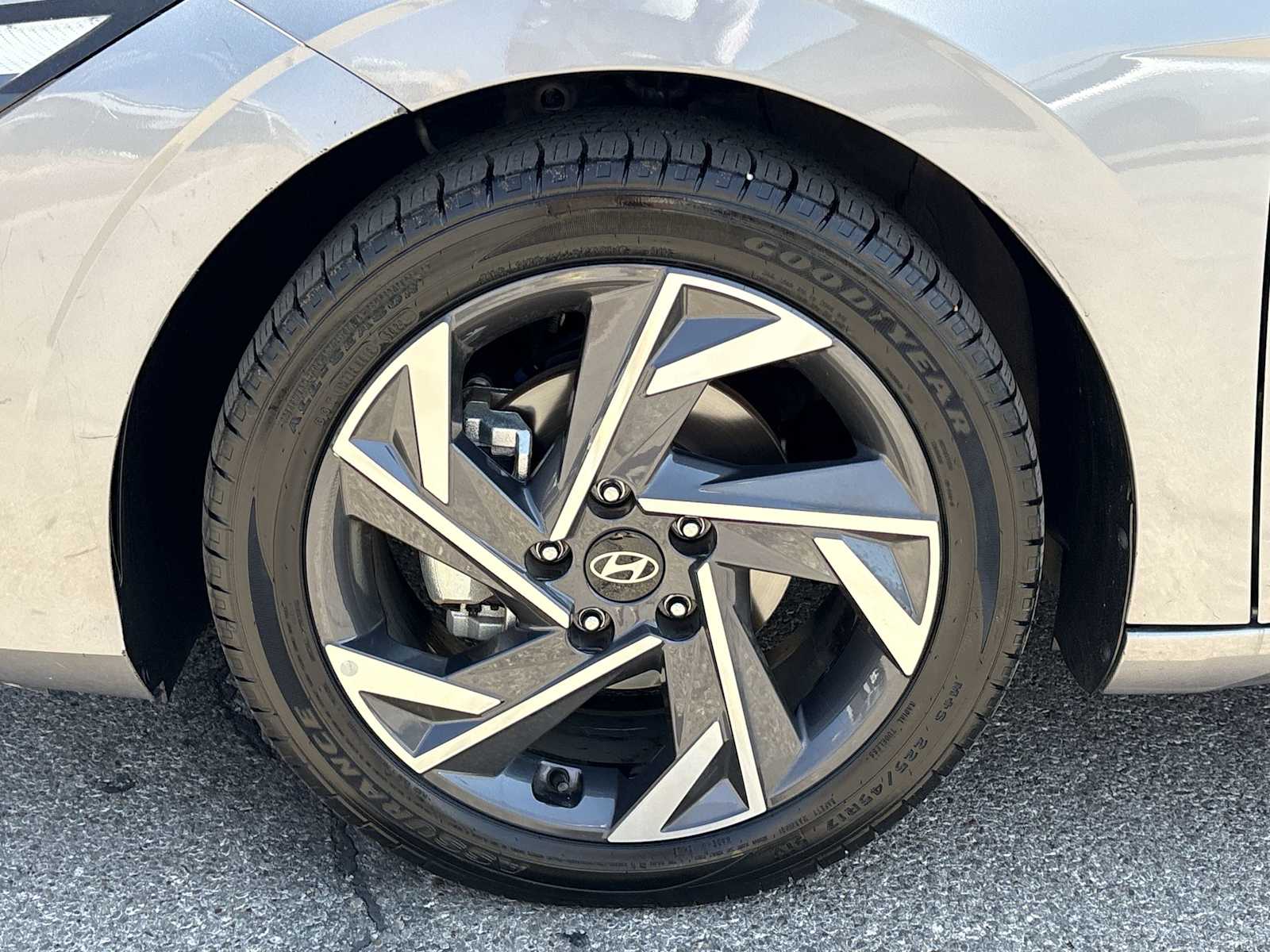 Thumbnail: 2025 Hyundai Elantra - 12