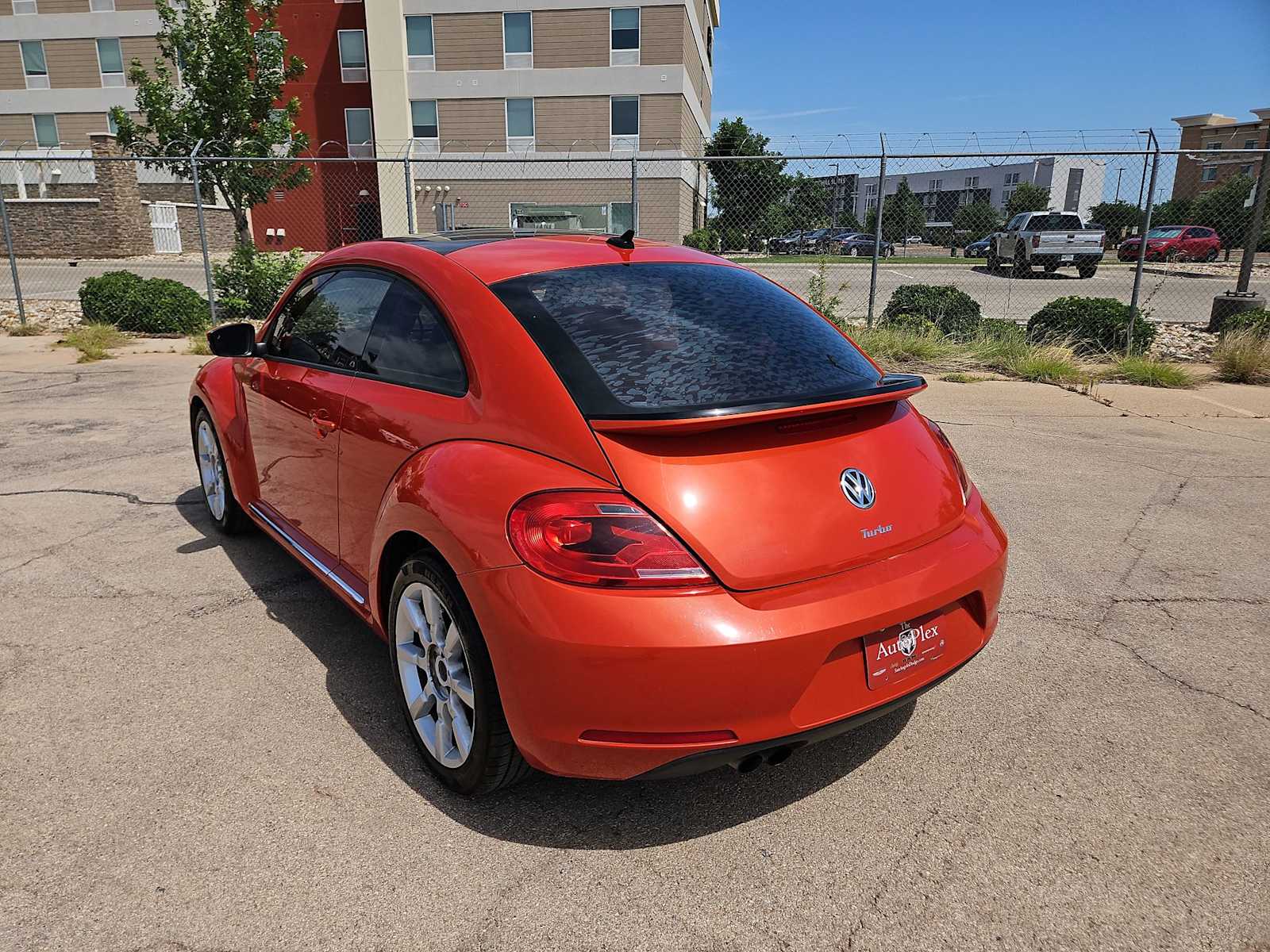 2016 Volkswagen Beetle SE 12