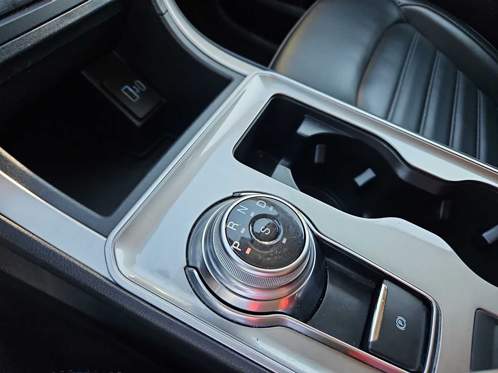 Thumbnail: 2024 Ford Edge - 21