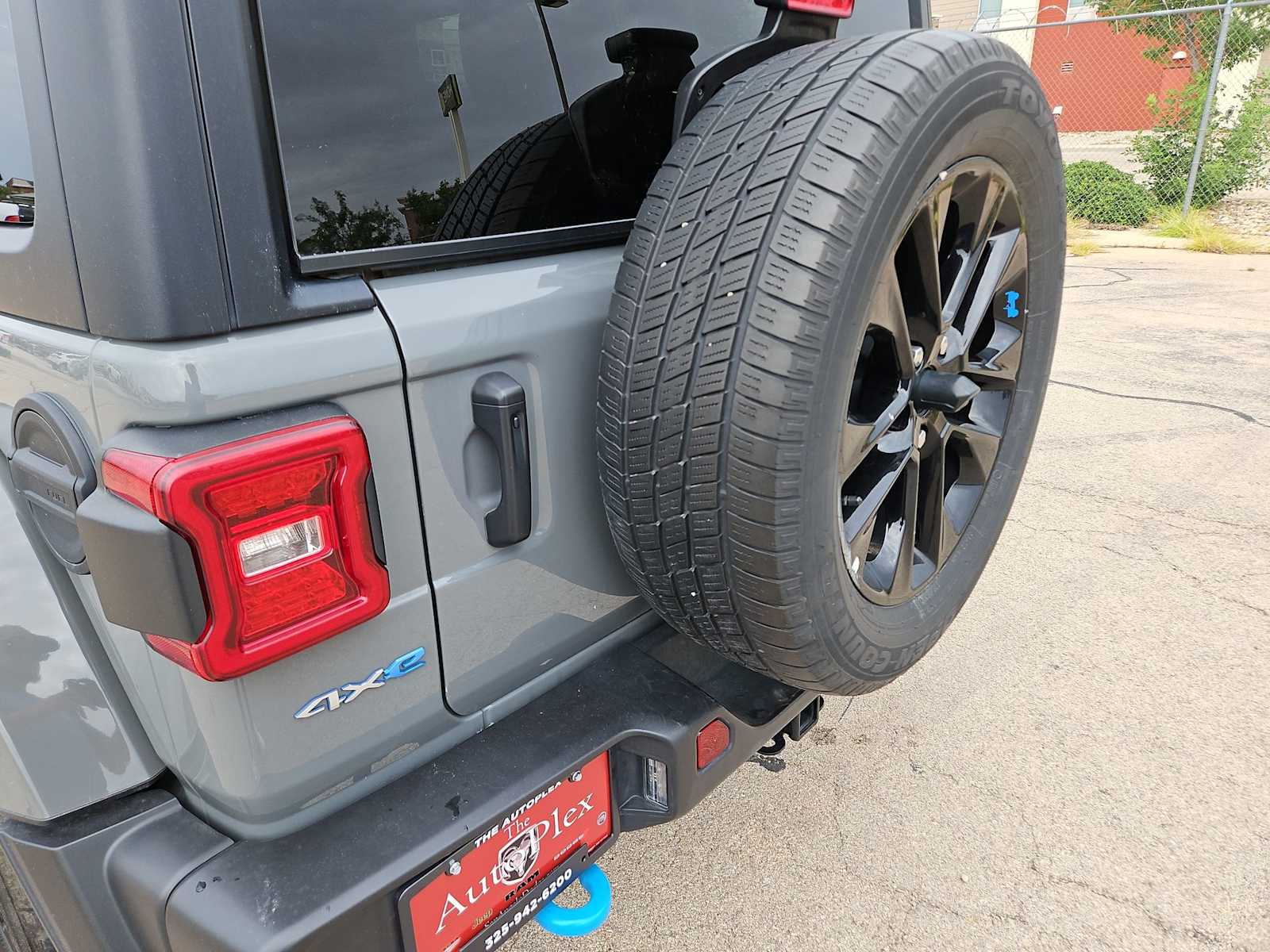Thumbnail: 2023 Jeep Wrangler - 27