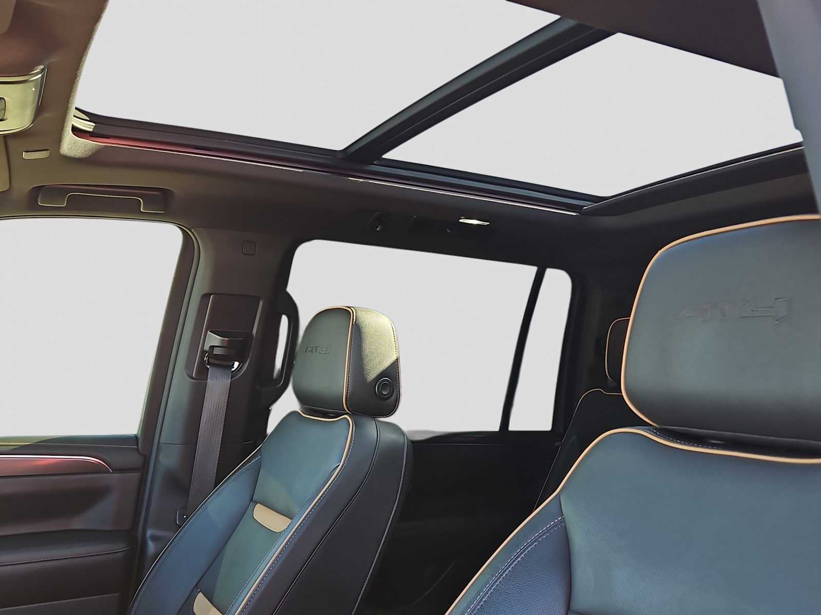 Thumbnail: 2022 GMC Yukon XL - 18