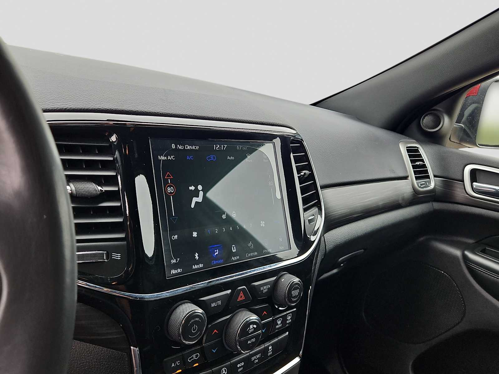 Thumbnail: 2019 Jeep Grand Cherokee - 24