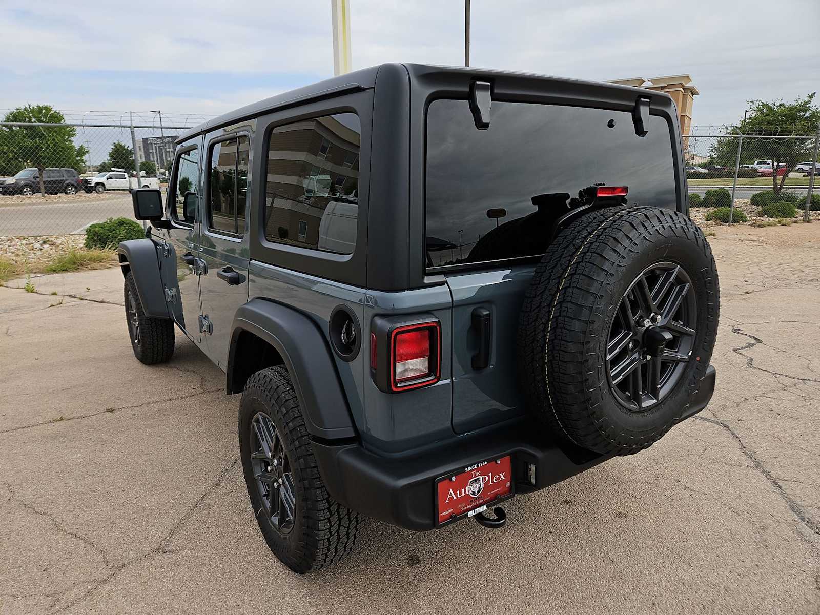 Thumbnail: 2025 Jeep Wrangler - 12