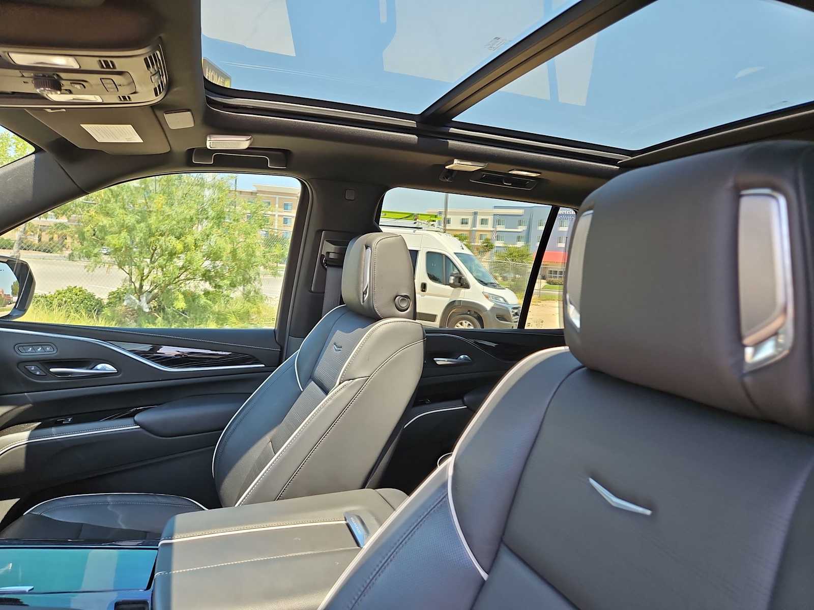 Thumbnail: 2022 Cadillac Escalade - 22