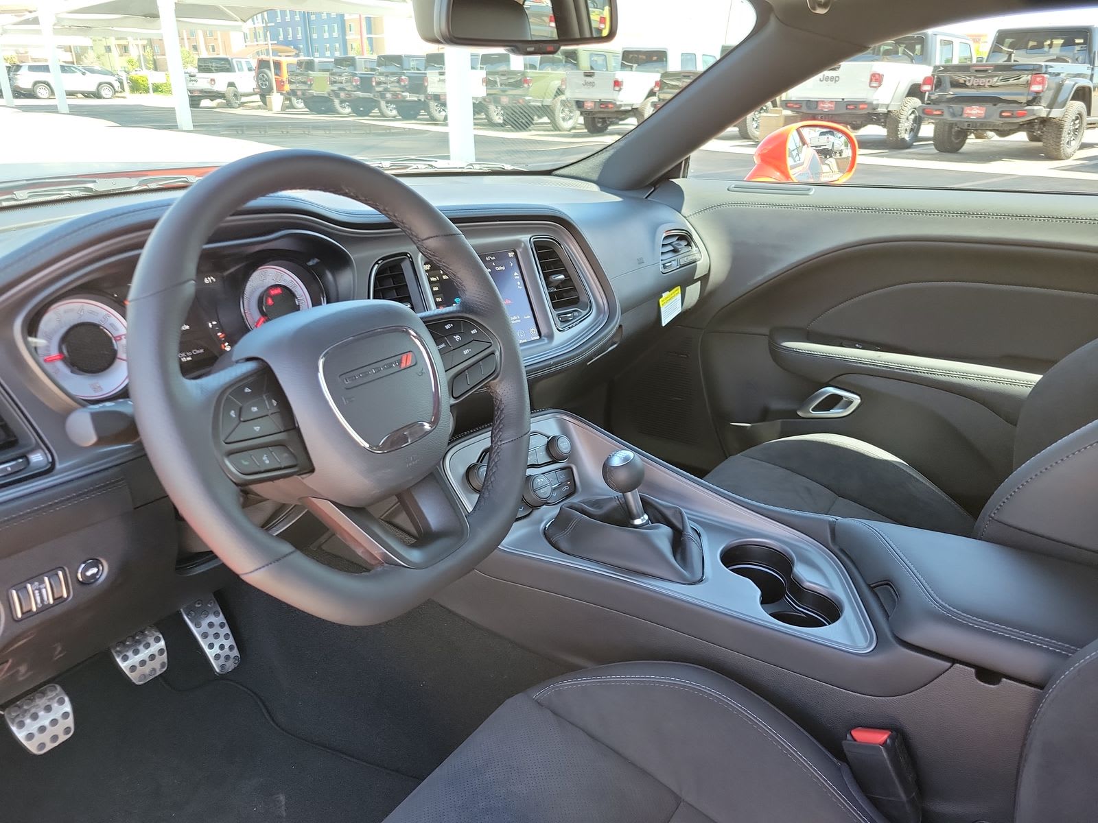 2023 Dodge Challenger R/T 10