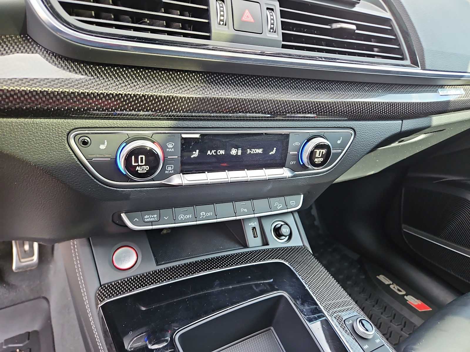 Thumbnail: 2021 Audi SQ5 - 24